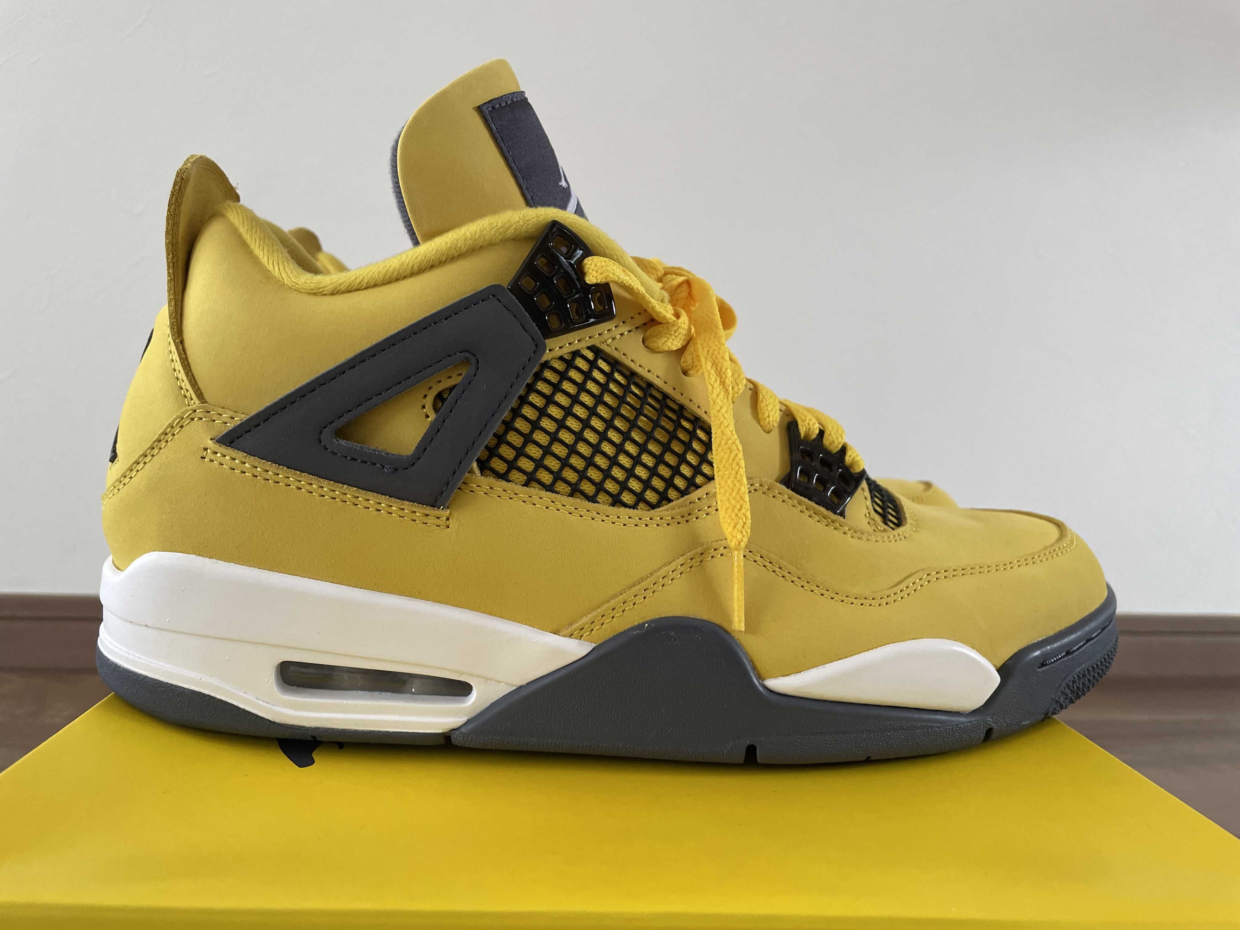 Nike Air Jordan 4 "Tour Yellow"