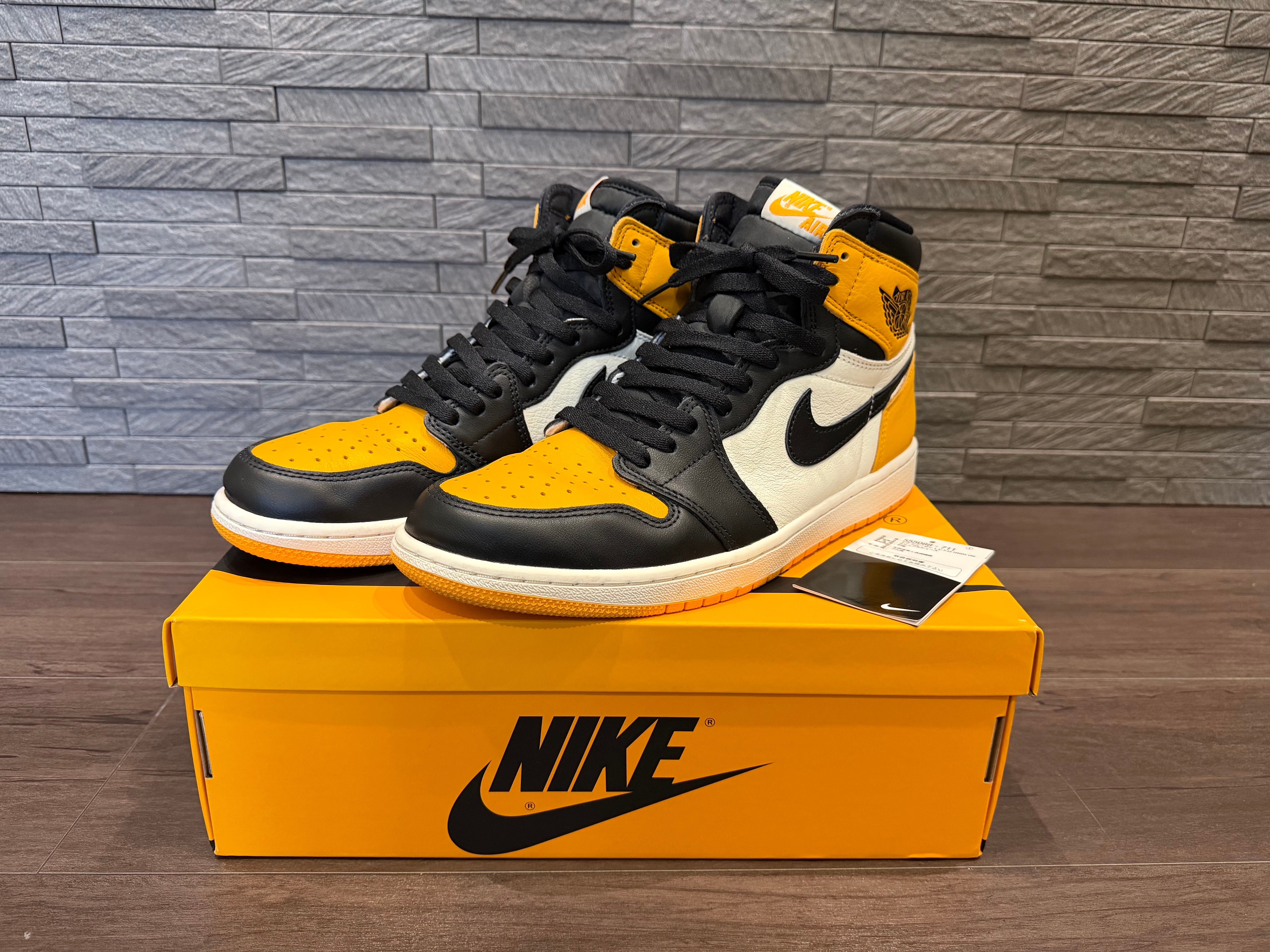 Nike Air Jordan 1 Retro High OG "Taxi"