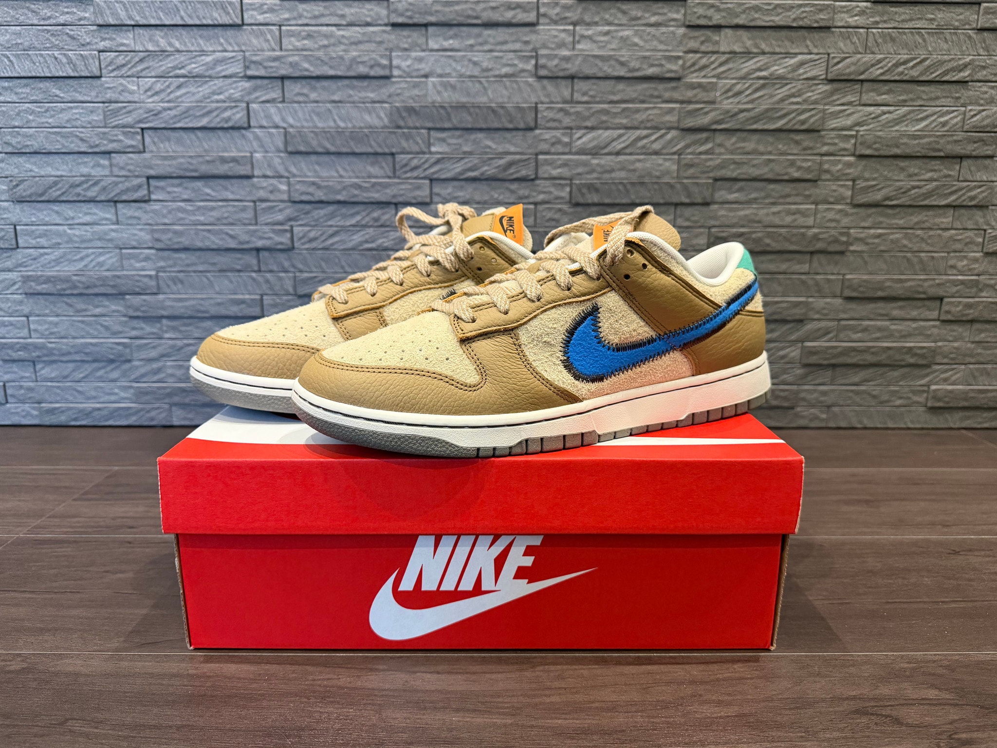 size? × Nike Dunk Low "Dark Driftwood/Photo BlueRattan"