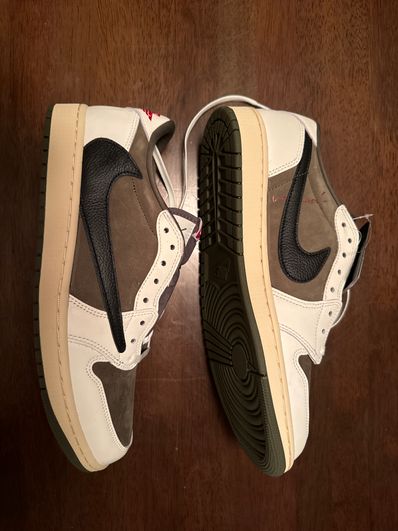 Travis Scott × Nike Air Jordan 1 Low OG SP "Reverse Olive"