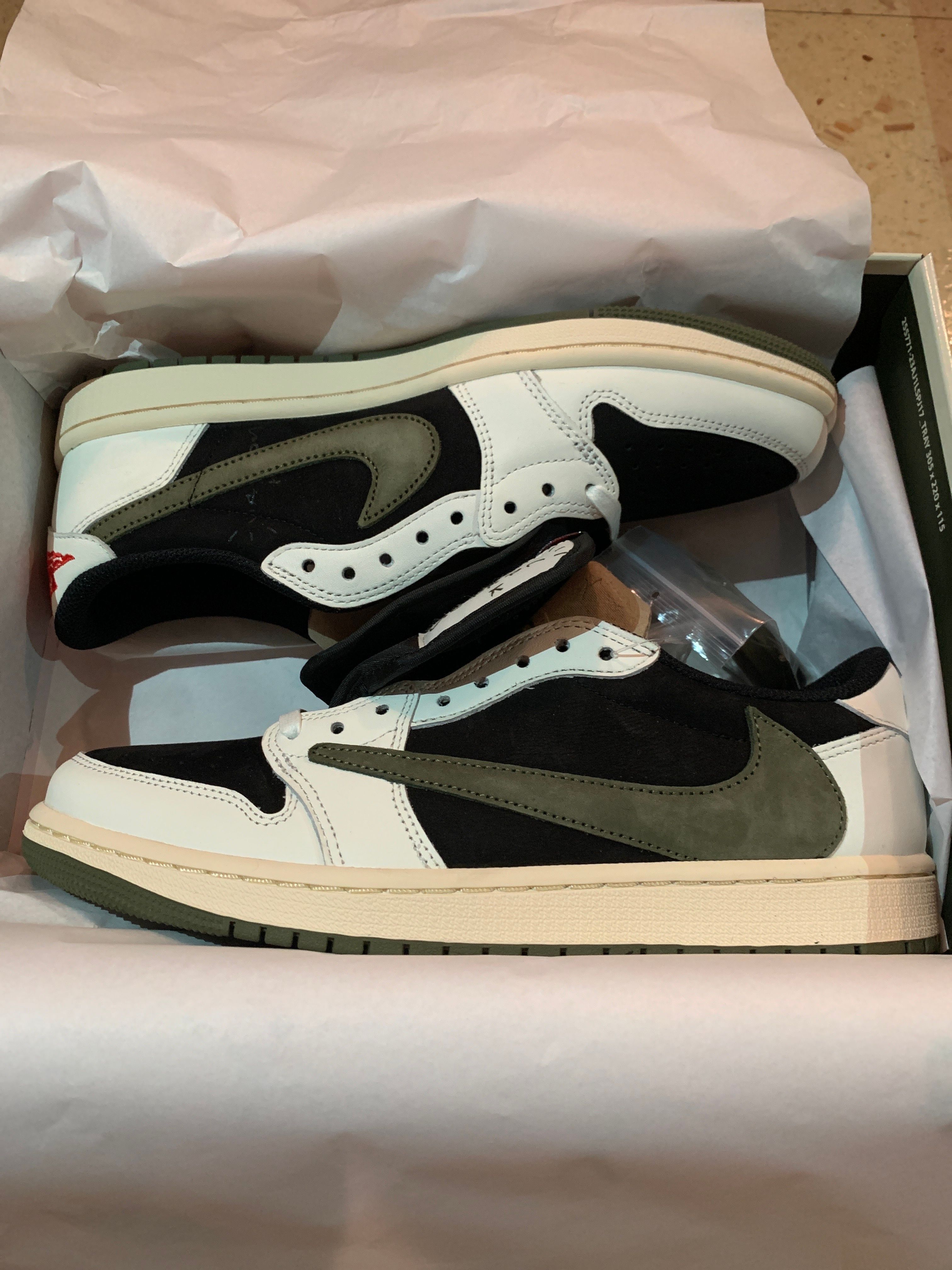 Travis Scott × Nike Women's Air Jordan 1 Low OG "Medium Olive"