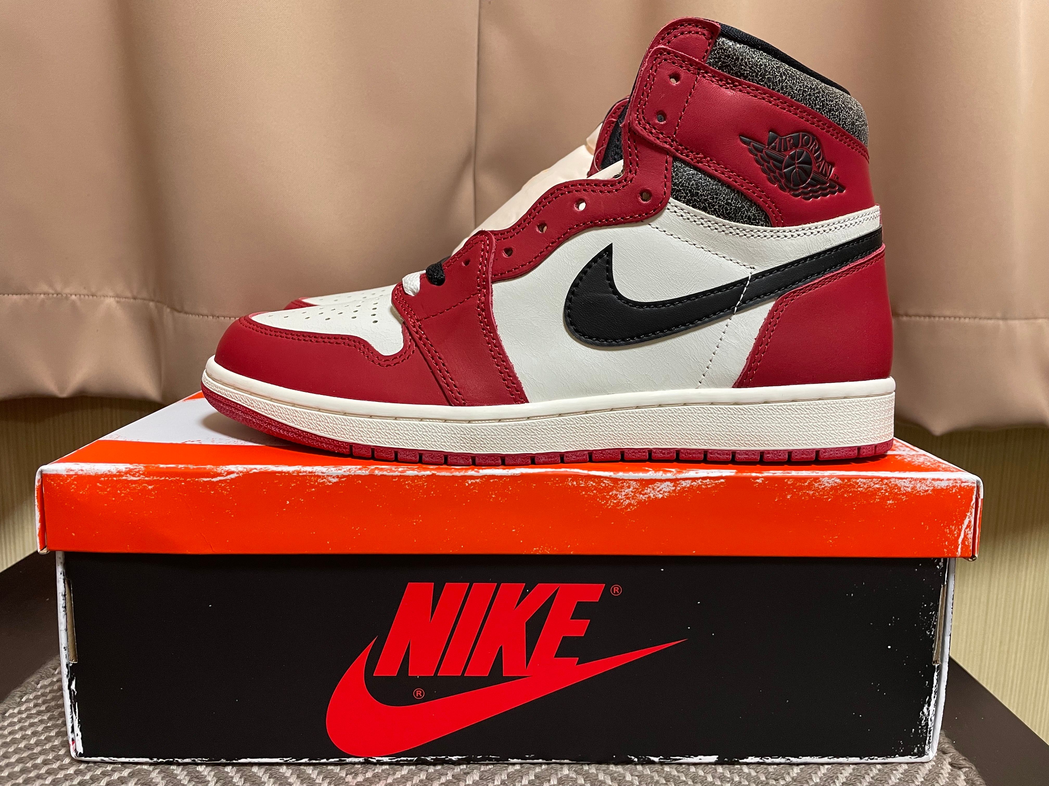 Nike Air Jordan 1 High OG "Lost & Found/Chicago"