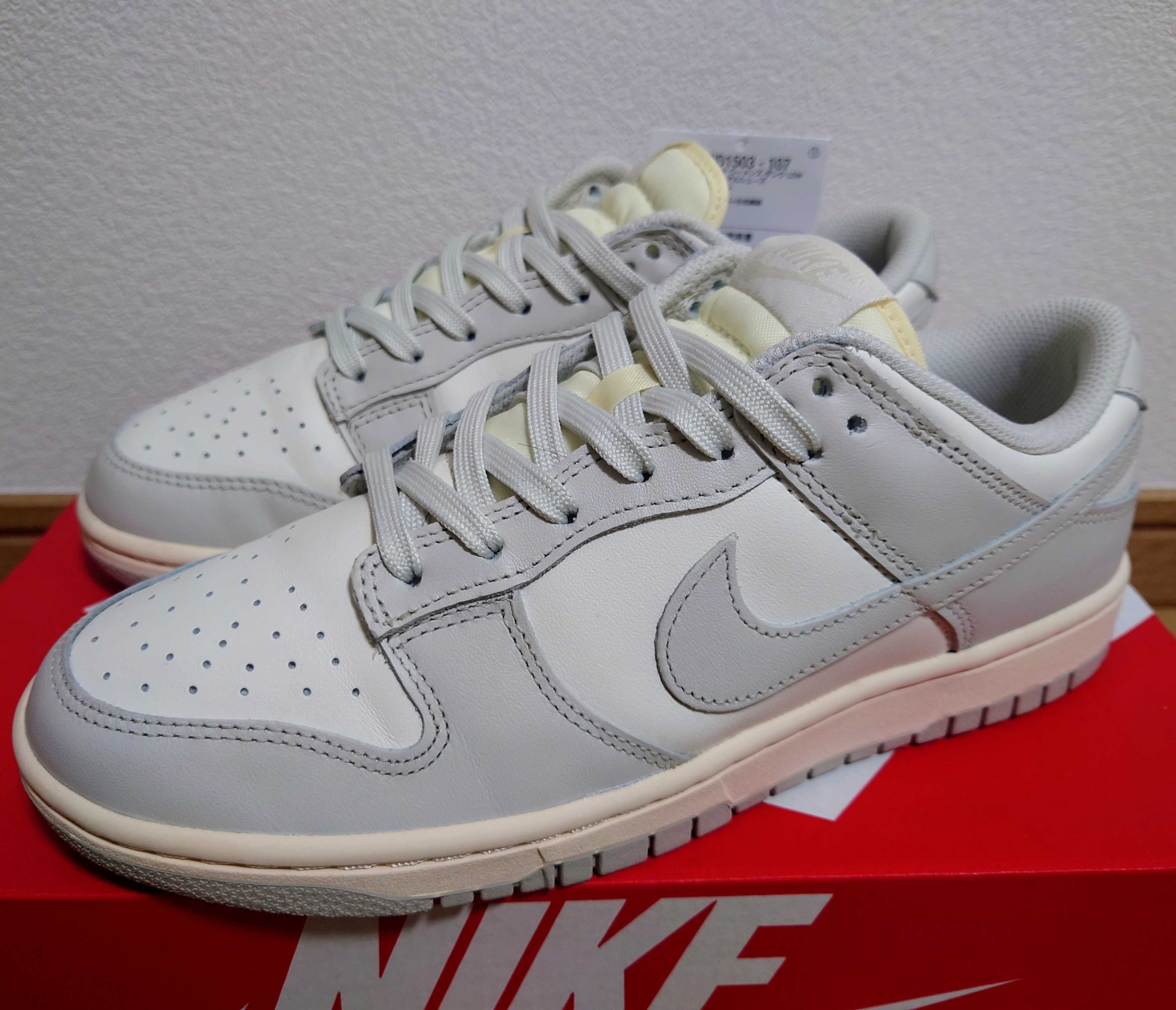Nike Women's Dunk Low "Light Bone"