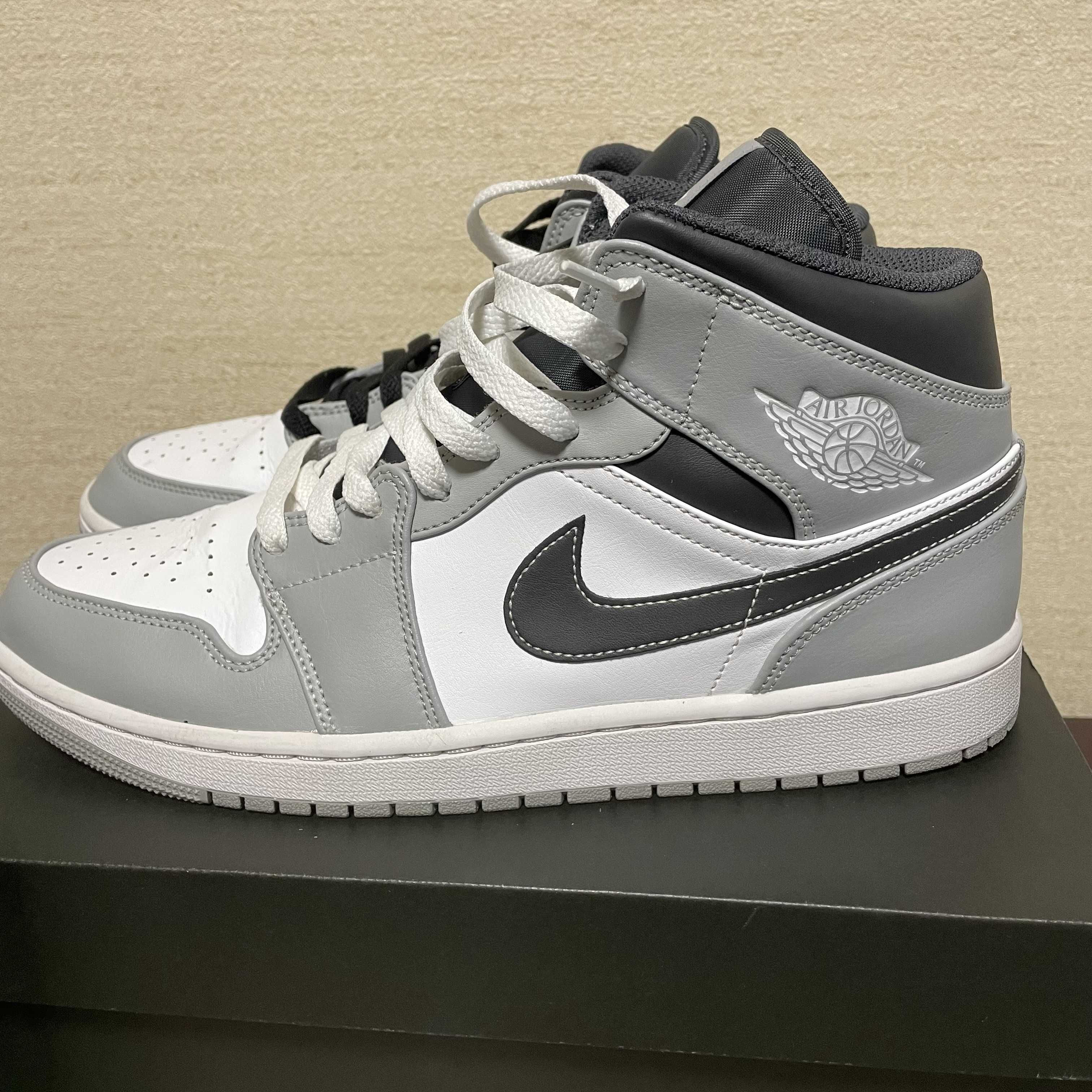 Nike Air Jordan 1 Mid "Grey White/Anthracite"