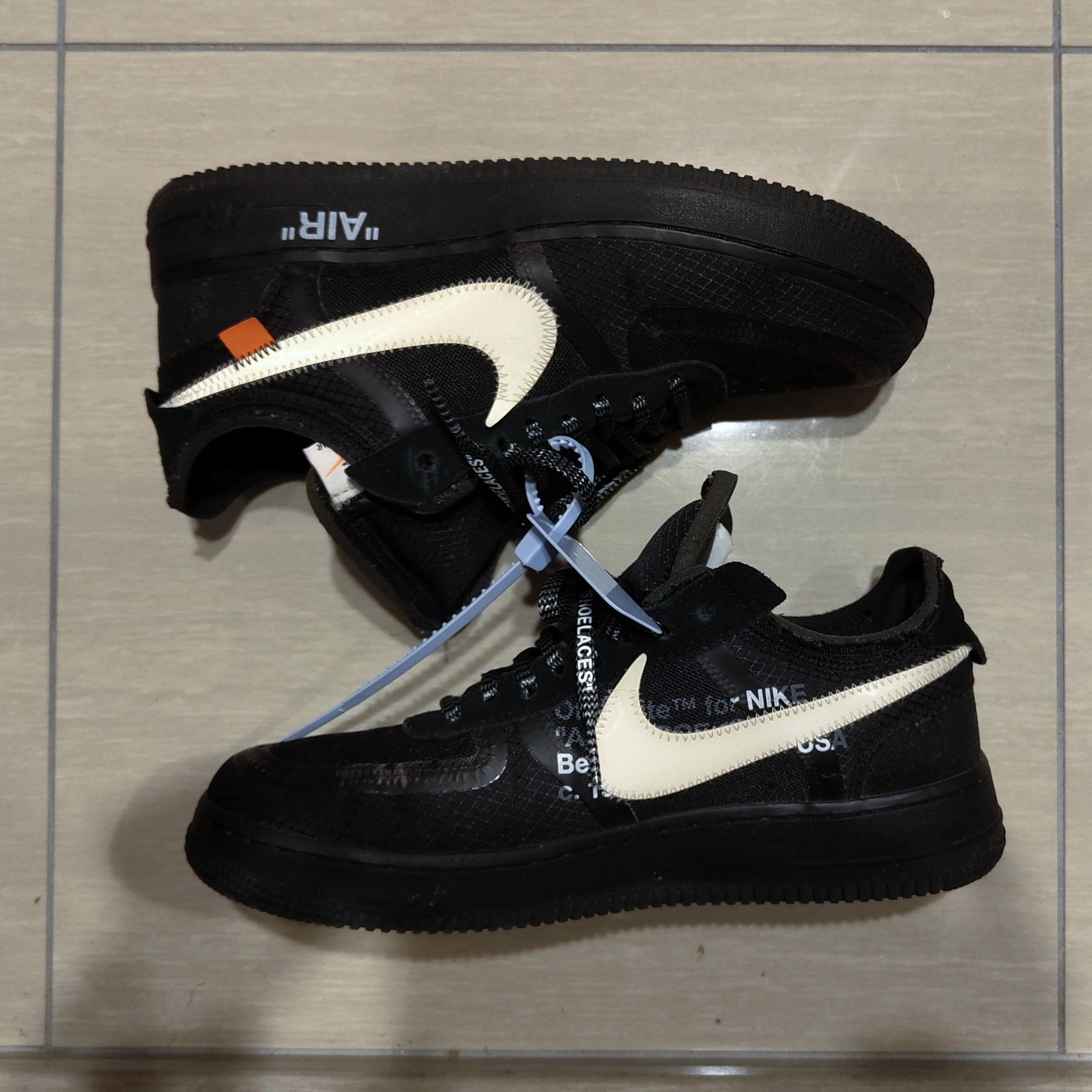 Off-White × Nike Air Force 1 Low "Black"