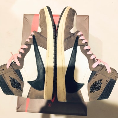 Travis Scott × Nike Air Jordan 1 Retro High OG TS SP "Sail/Dark Mocha"
