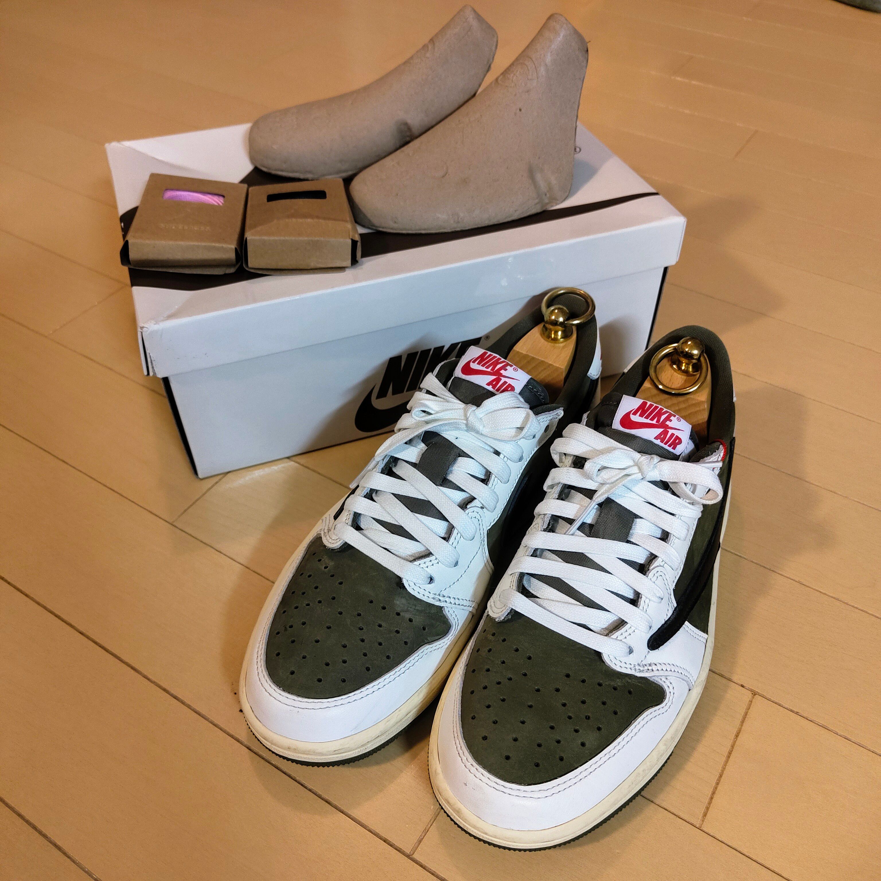 Travis Scott × Nike Air Jordan 1 Low OG SP "Reverse Olive"