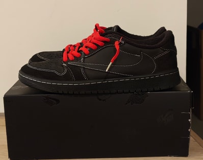 Travis Scott × Nike Air Jordan 1 Low OG SP "Black Phantom"