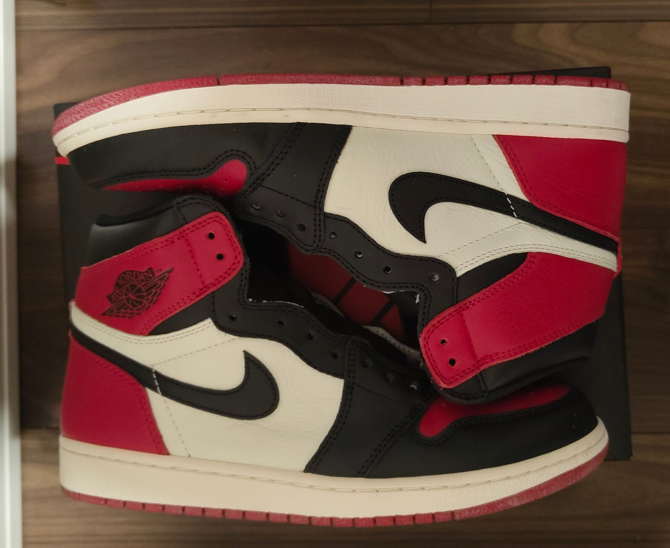 Nike Air Jordan 1 Retro High OG "Bred Toe"