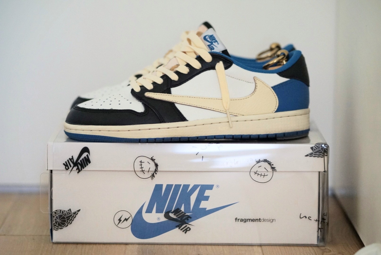 Travis Scott × fragment design × Nike Air Jordan 1 Low OG SP "Military Blue"