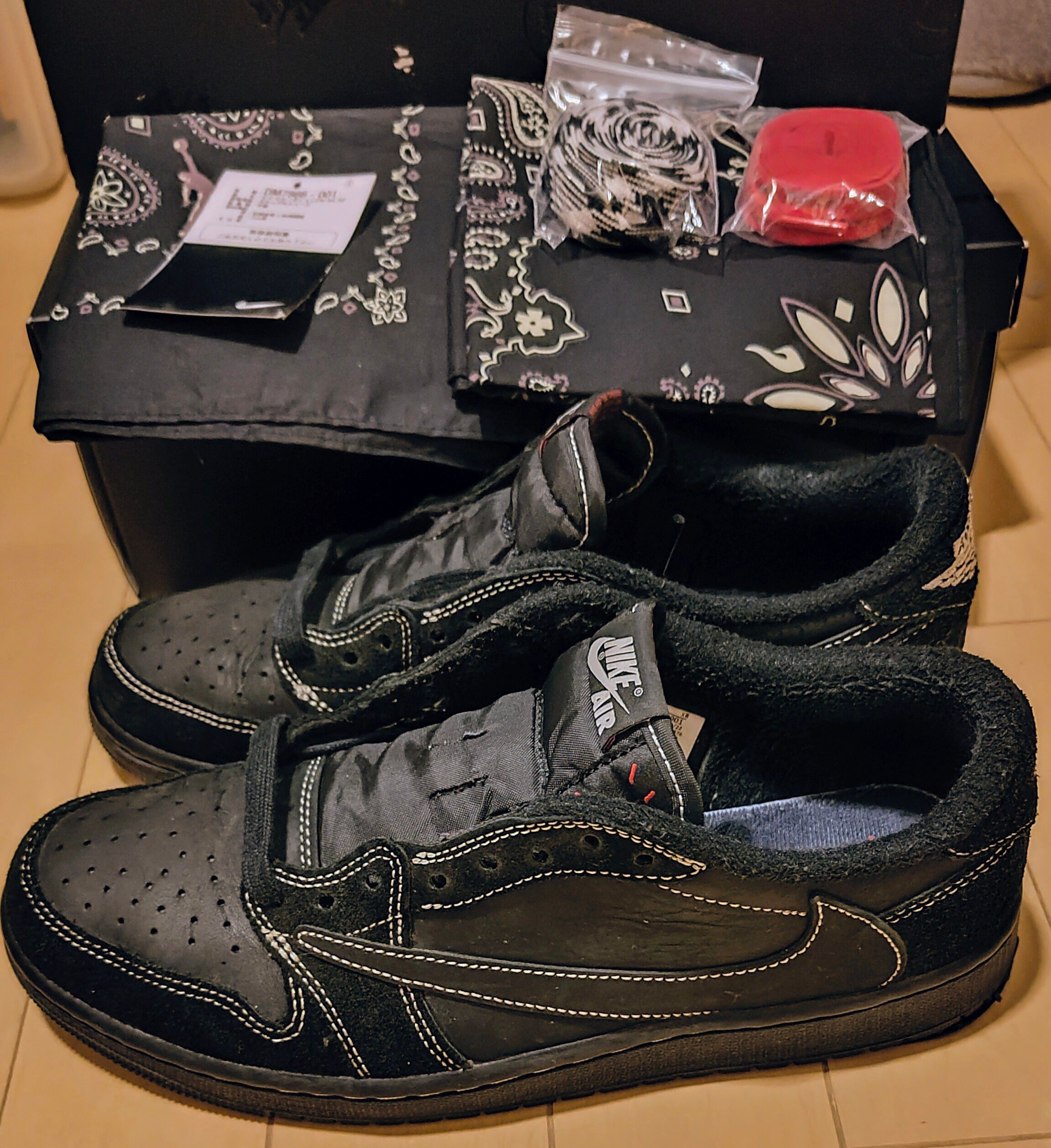 Travis Scott × Nike Air Jordan 1 Low OG SP "Black Phantom"