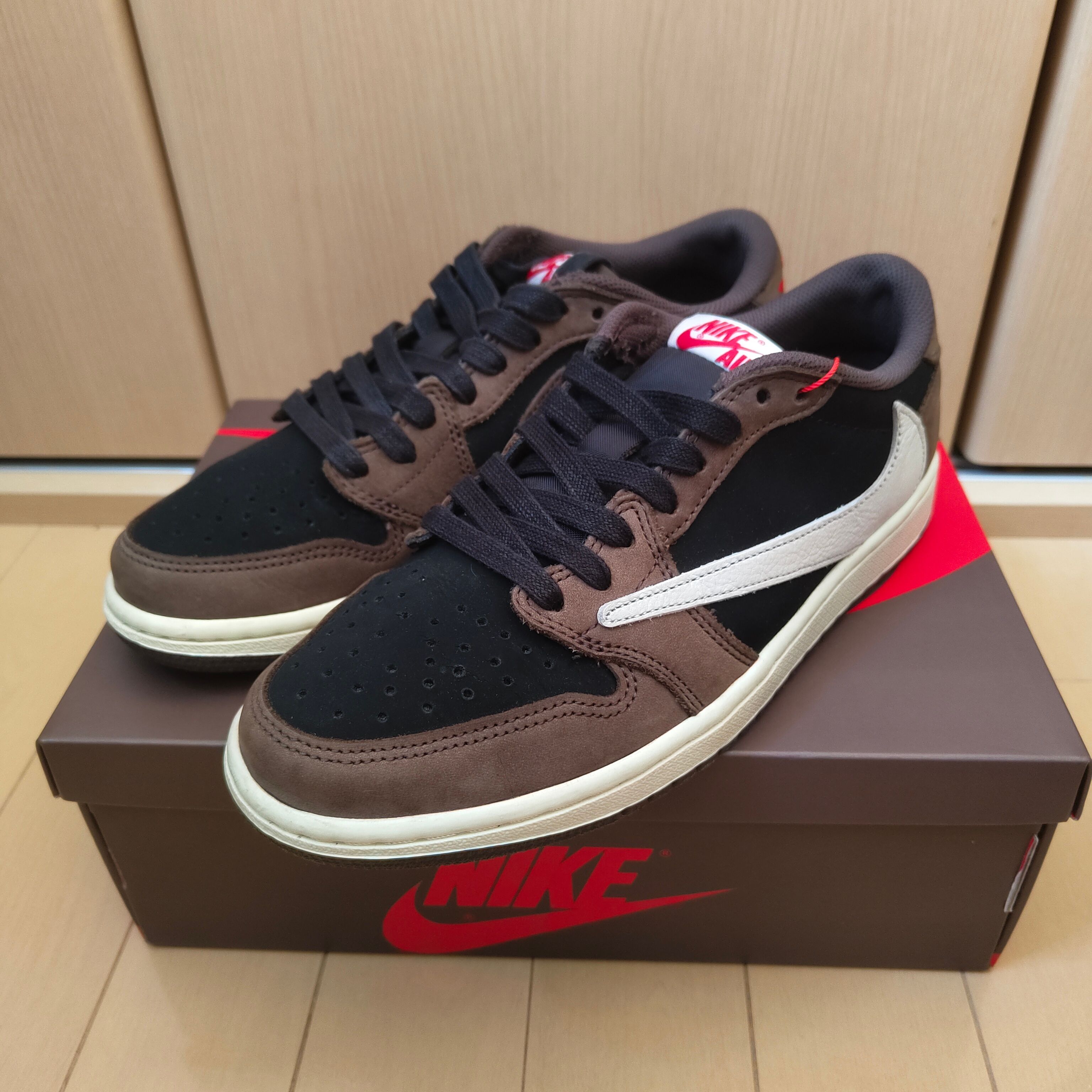 Travis Scott × Nike Air Jordan 1 Low OG SP-T  "Black/Dark Mocha"