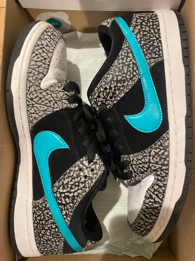 Nike SB Dunk Low "Elephant/Safari"