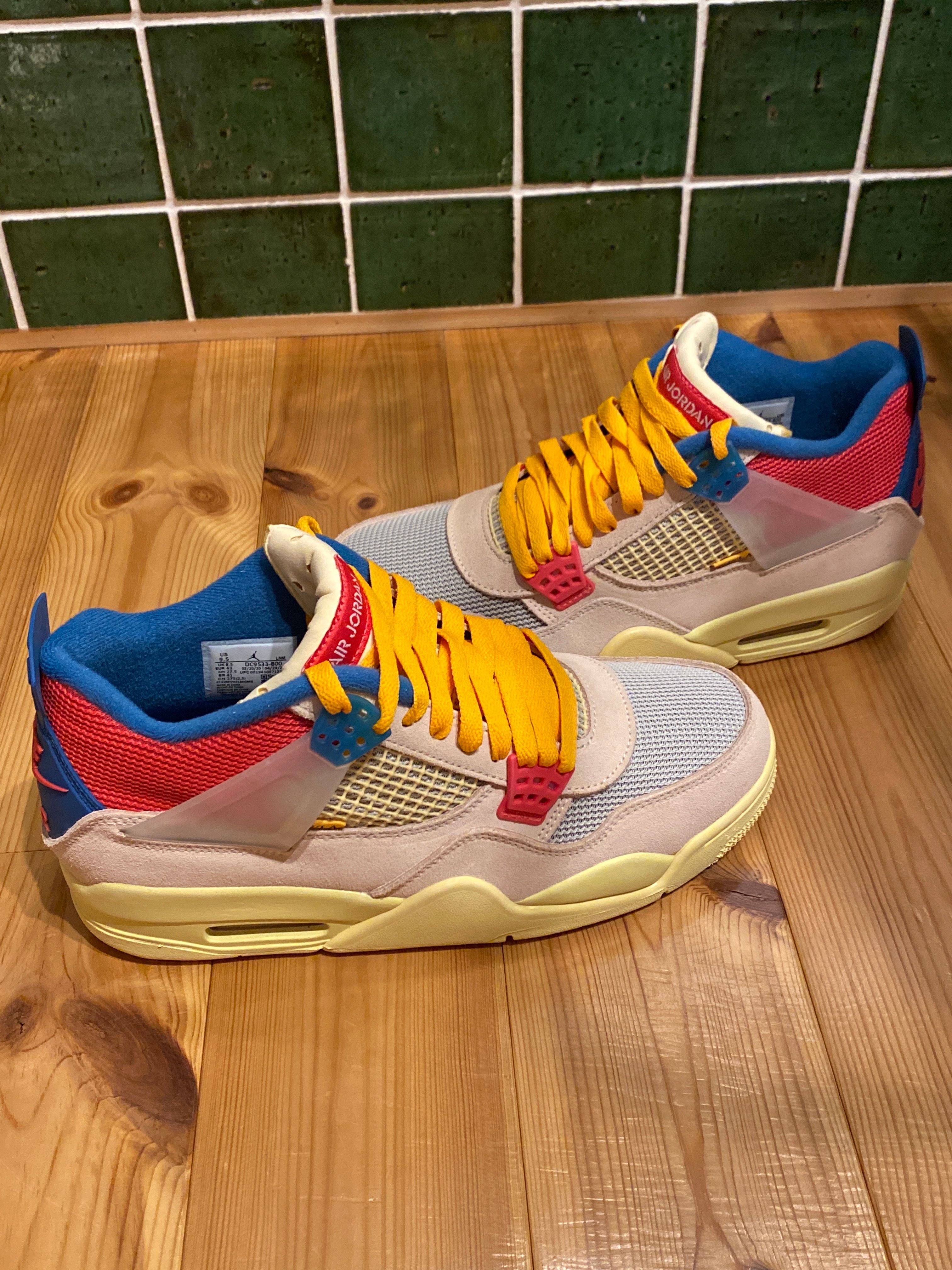 UNION × Nike Air Jordan 4 SP "Guava Ice/Light Fusion Red"