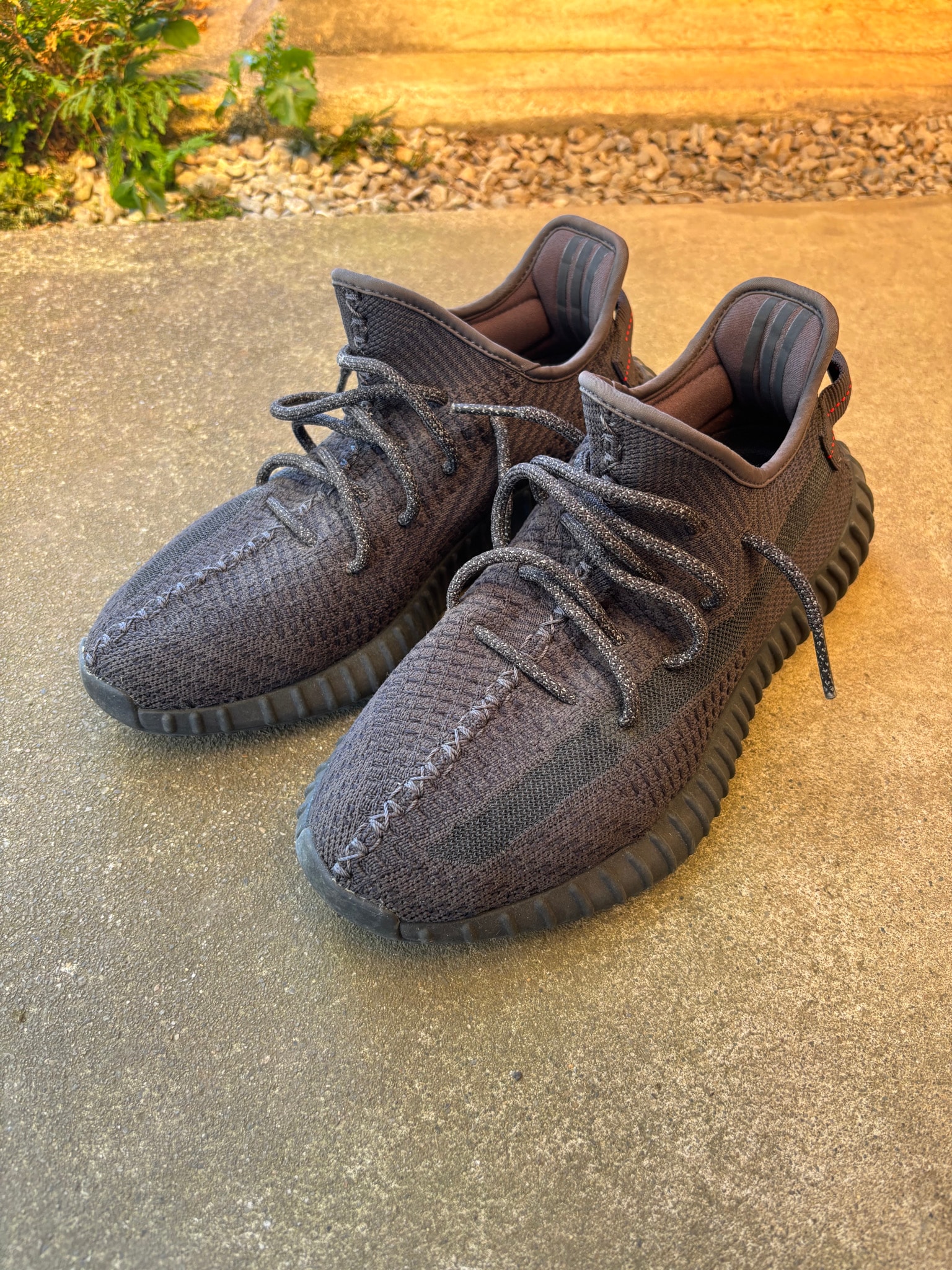 adidas YEEZY Boost 350 V2 "Black"
