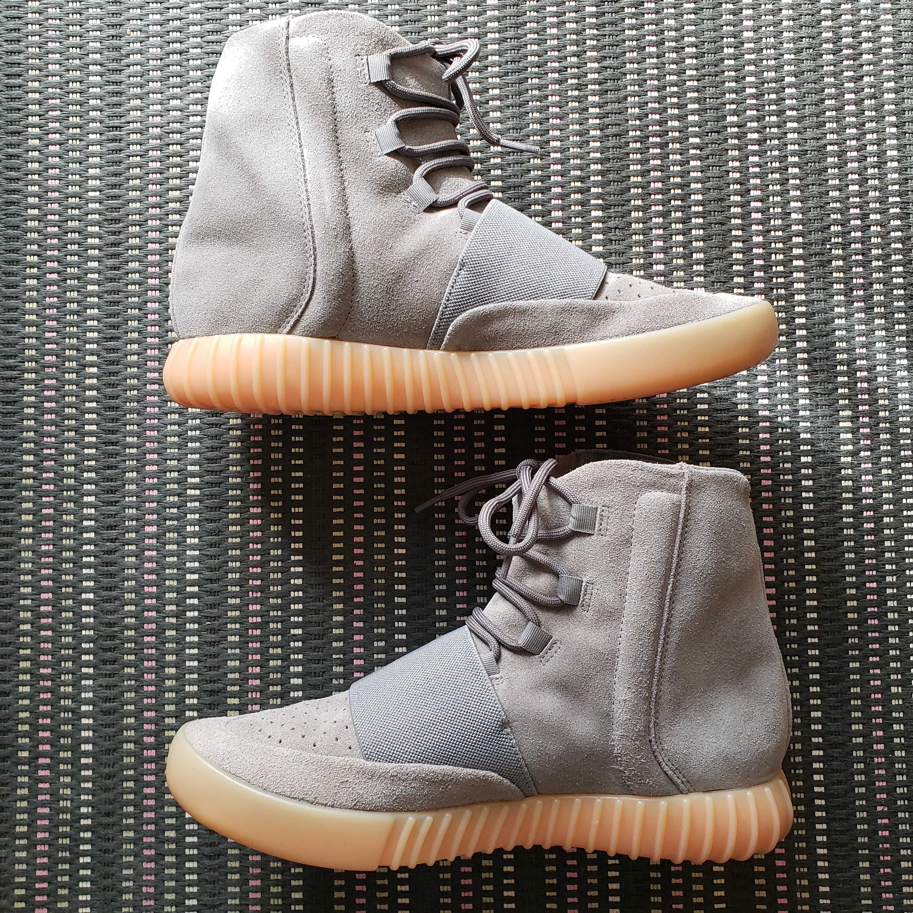 adidas Yeezy Boost 750 "Light Grey Glow In The Dark"