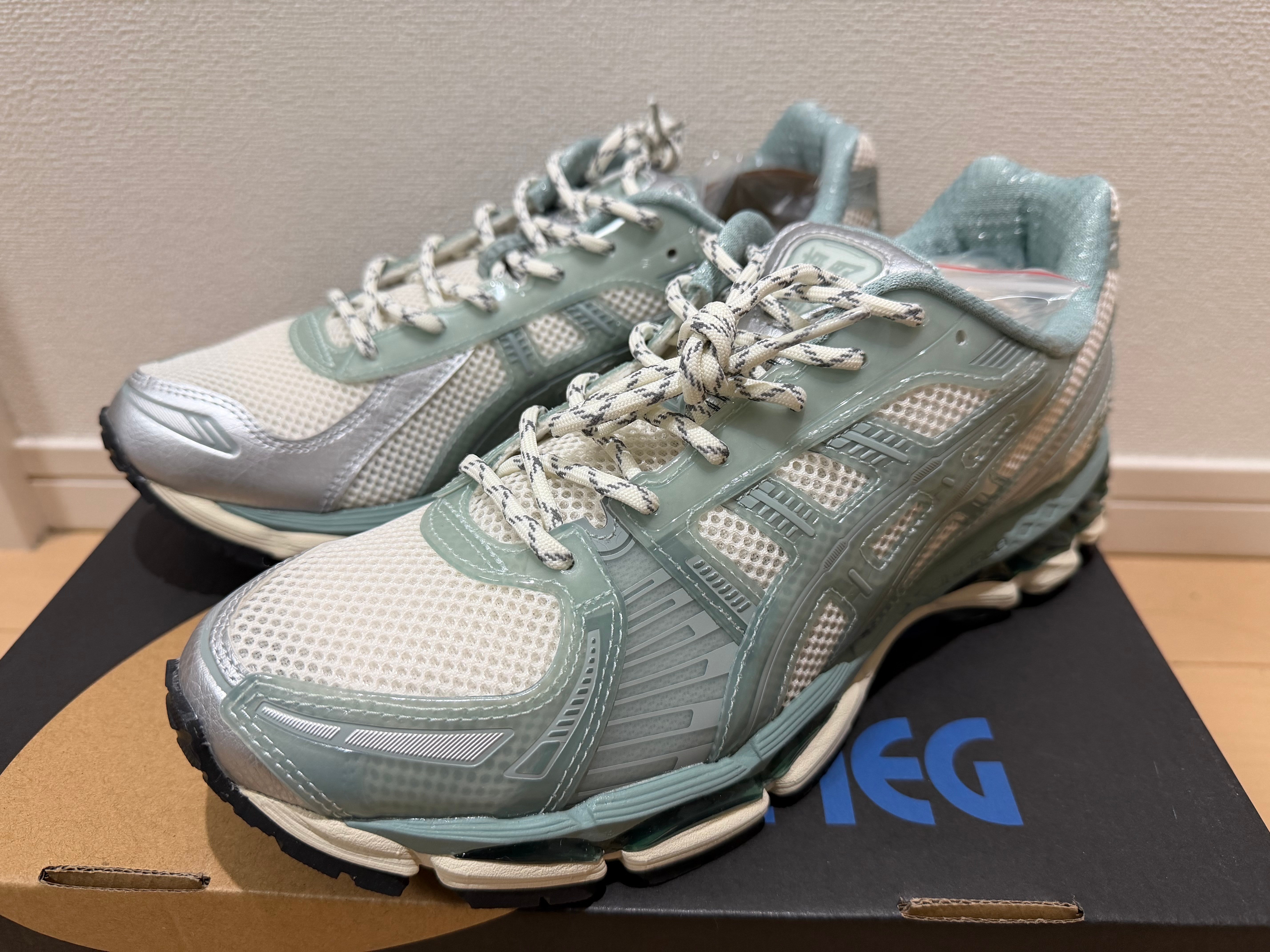 KITH Ronnie Fieg × Asics Gel-Kayano 12.1 "Cream/Sage"