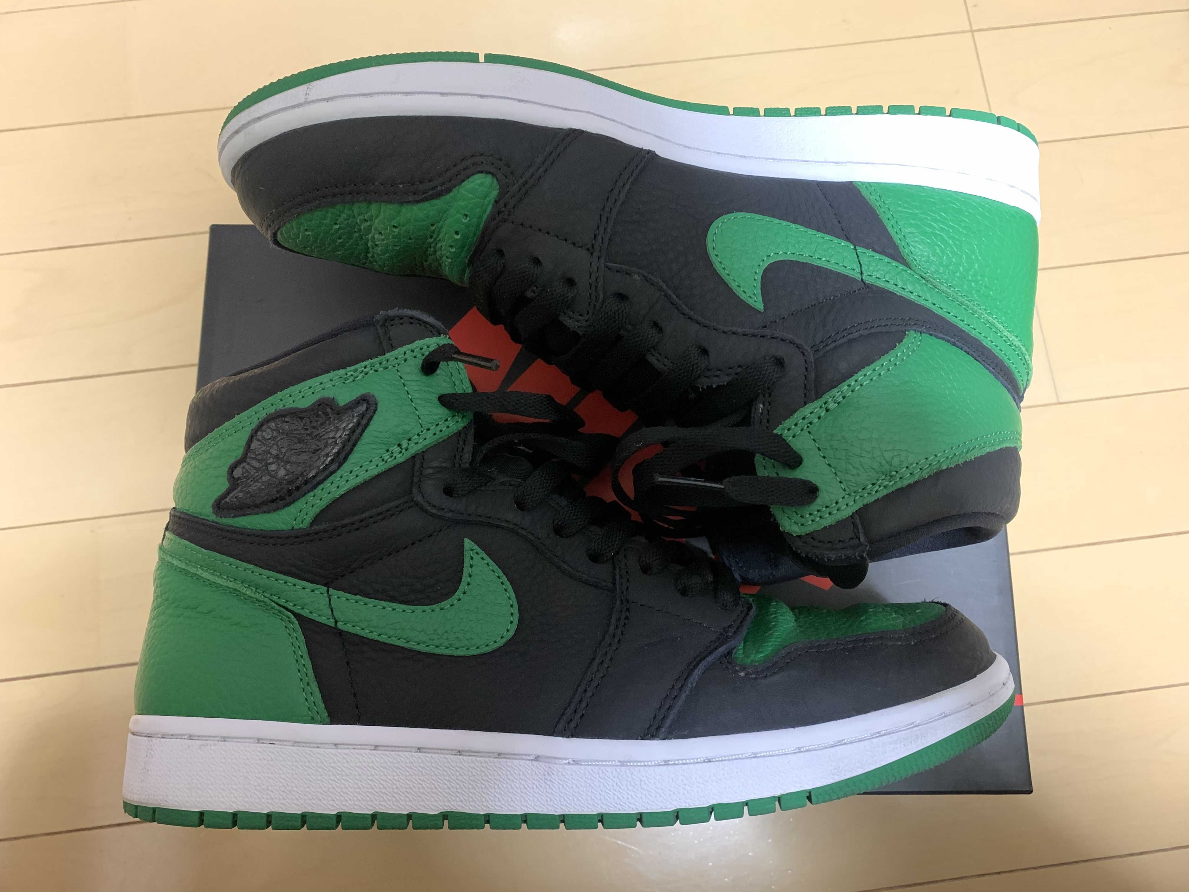 Nike Air Jordan 1 Retro High OG "Black/Pine Green" (2020)