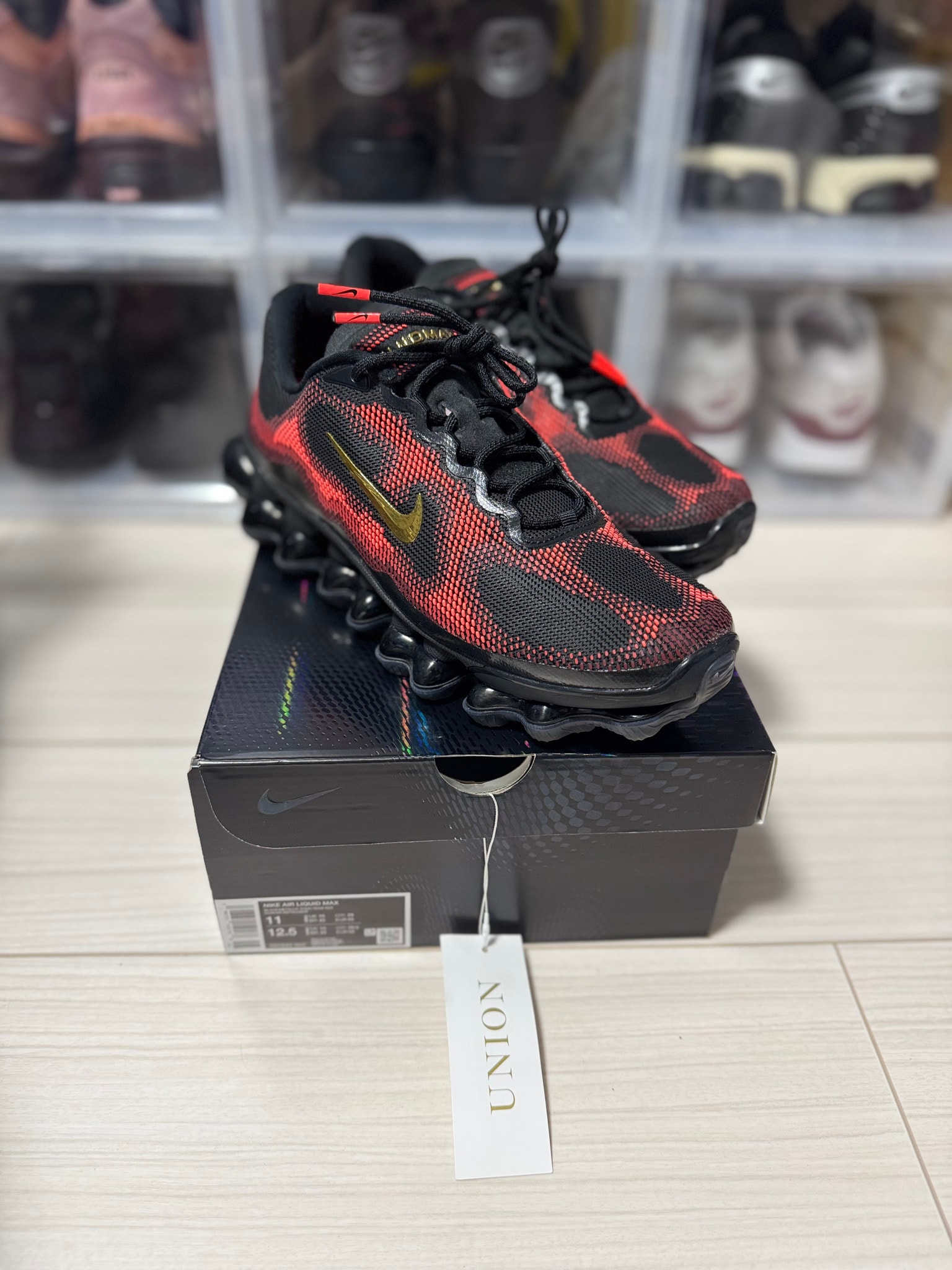Nike Air Liquid Max "Black/Team Red"