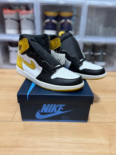 Nike Air Jordan 1 Retro High OG "Black Toe/Yellow Ochre"