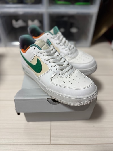 Nike Air Force 1 Low '07 LV8 EMB "White and Malachite"