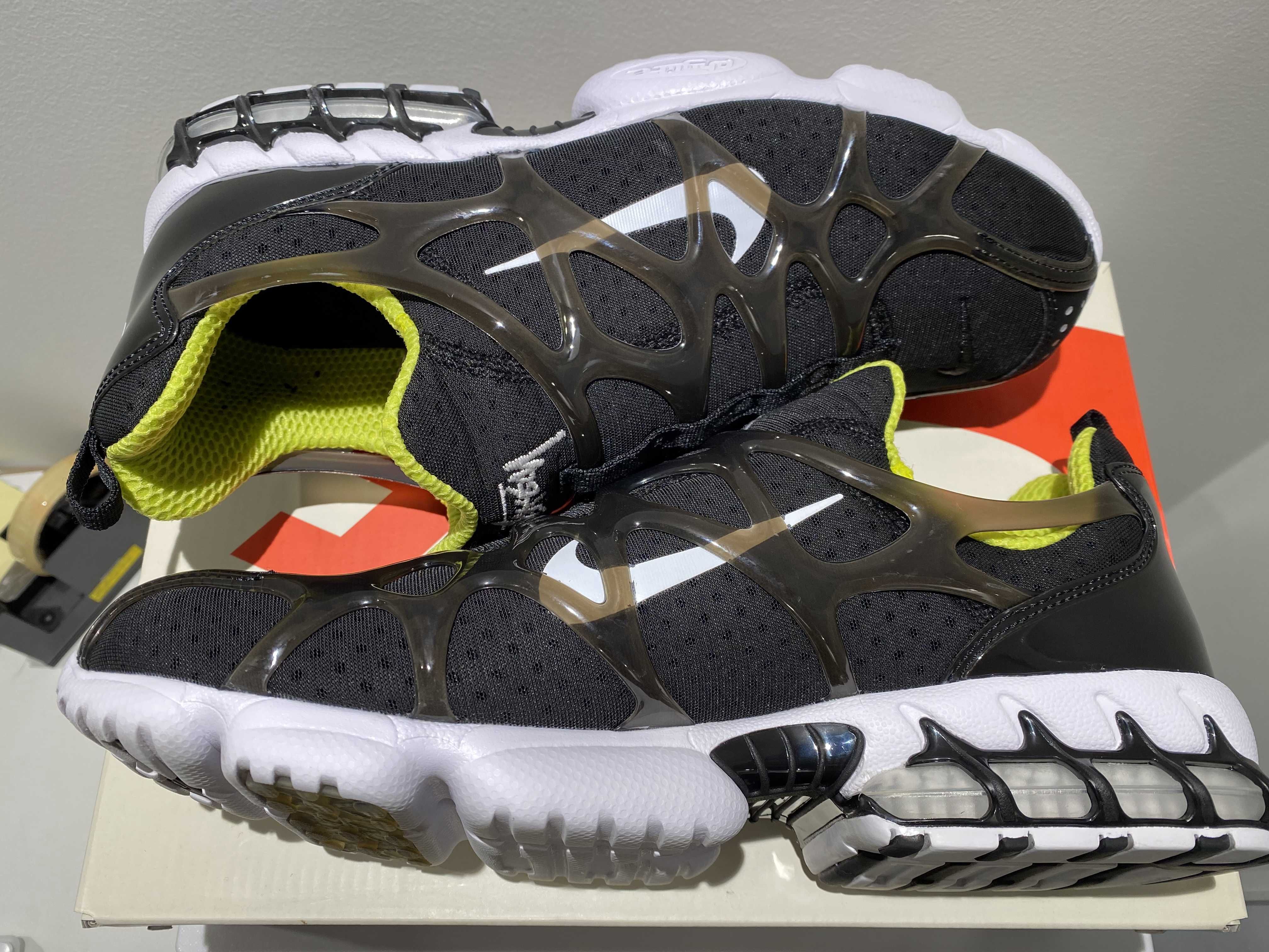 Stussy x Nike Air Zoom Kukini "Black/White/Bright Cactus"