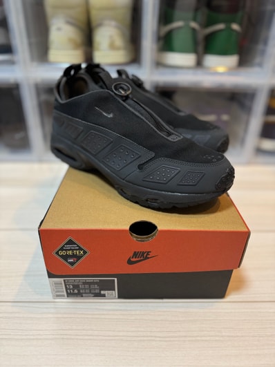 Nike Women's Air Max SNDR GORE-TEX "Black and Dark Smoke Grey"