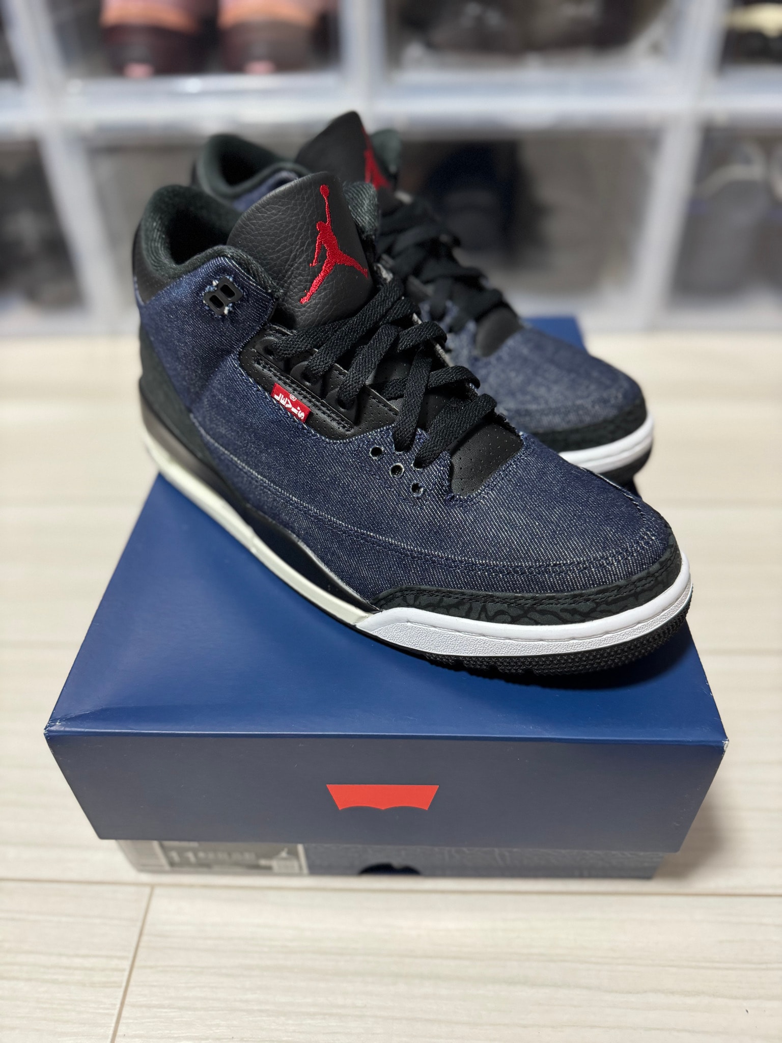 Levi’s × Nike Air Jordan 3 Retro SP "Indigo and Gym Red" (LEVI'S Tab)