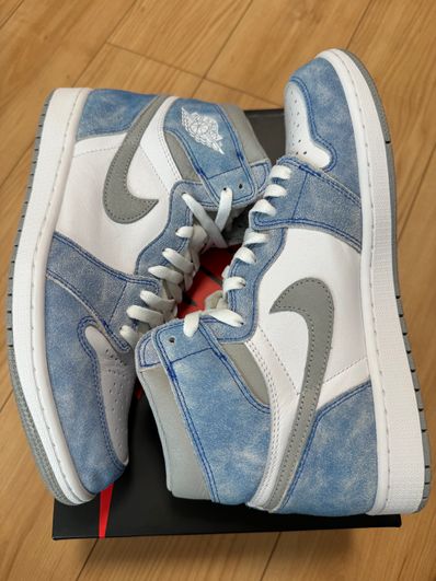 Nike Air Jordan 1 High OG "Hyper Royal"