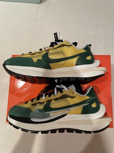 sacai × Nike Vapor Waffle "Tour Yellow/Stadium Green-Sail"