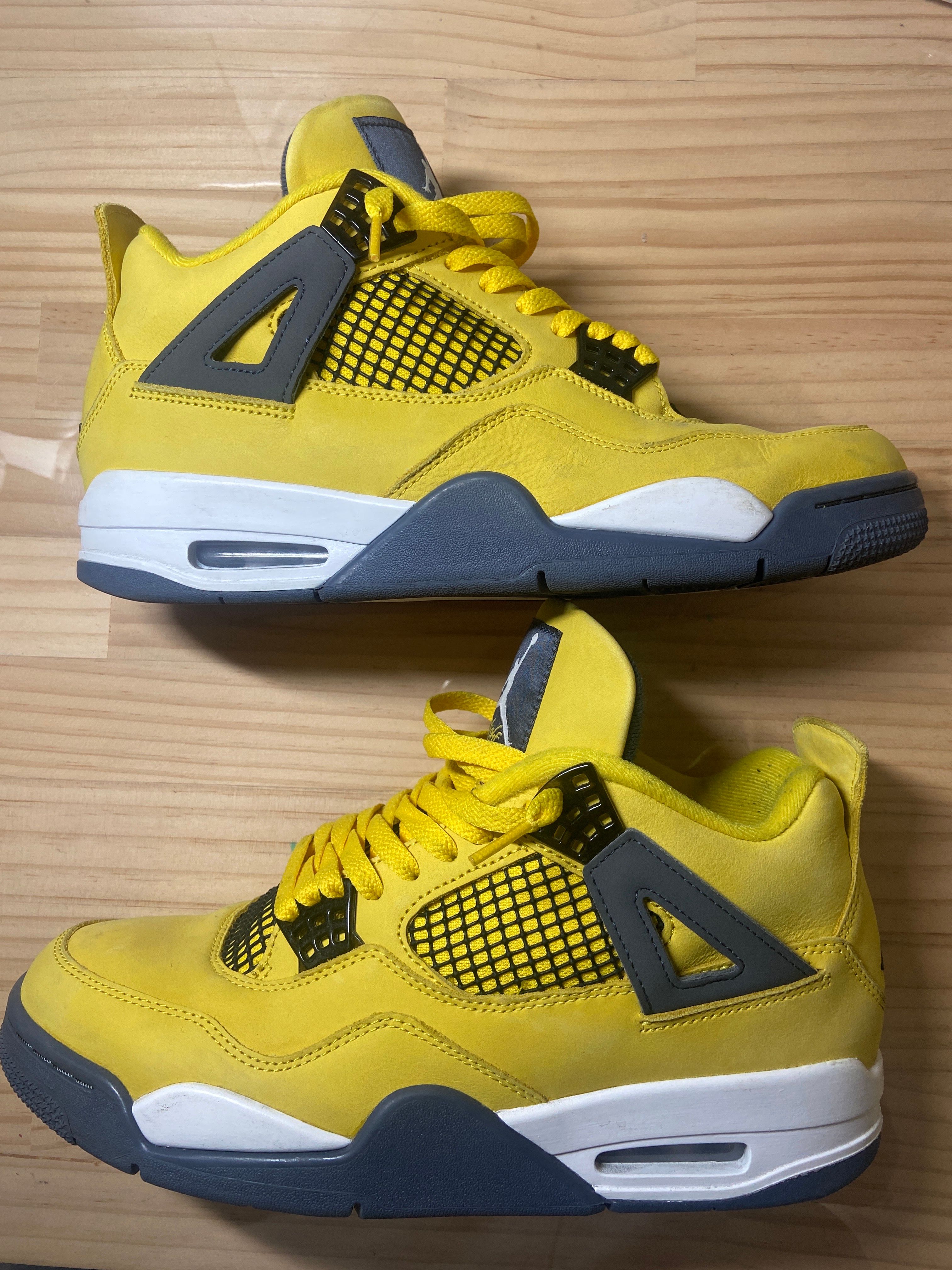 Nike Air Jordan 4 "Tour Yellow"