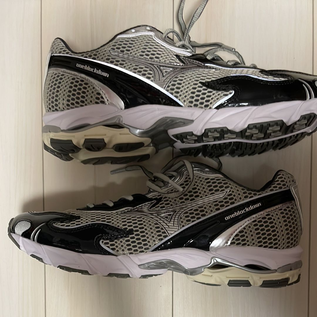 One Block Down × Mizuno Wave Rider 10 "Onyx"