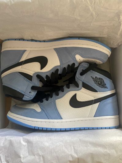 Nike Air Jordan 1 High OG "University Blue"