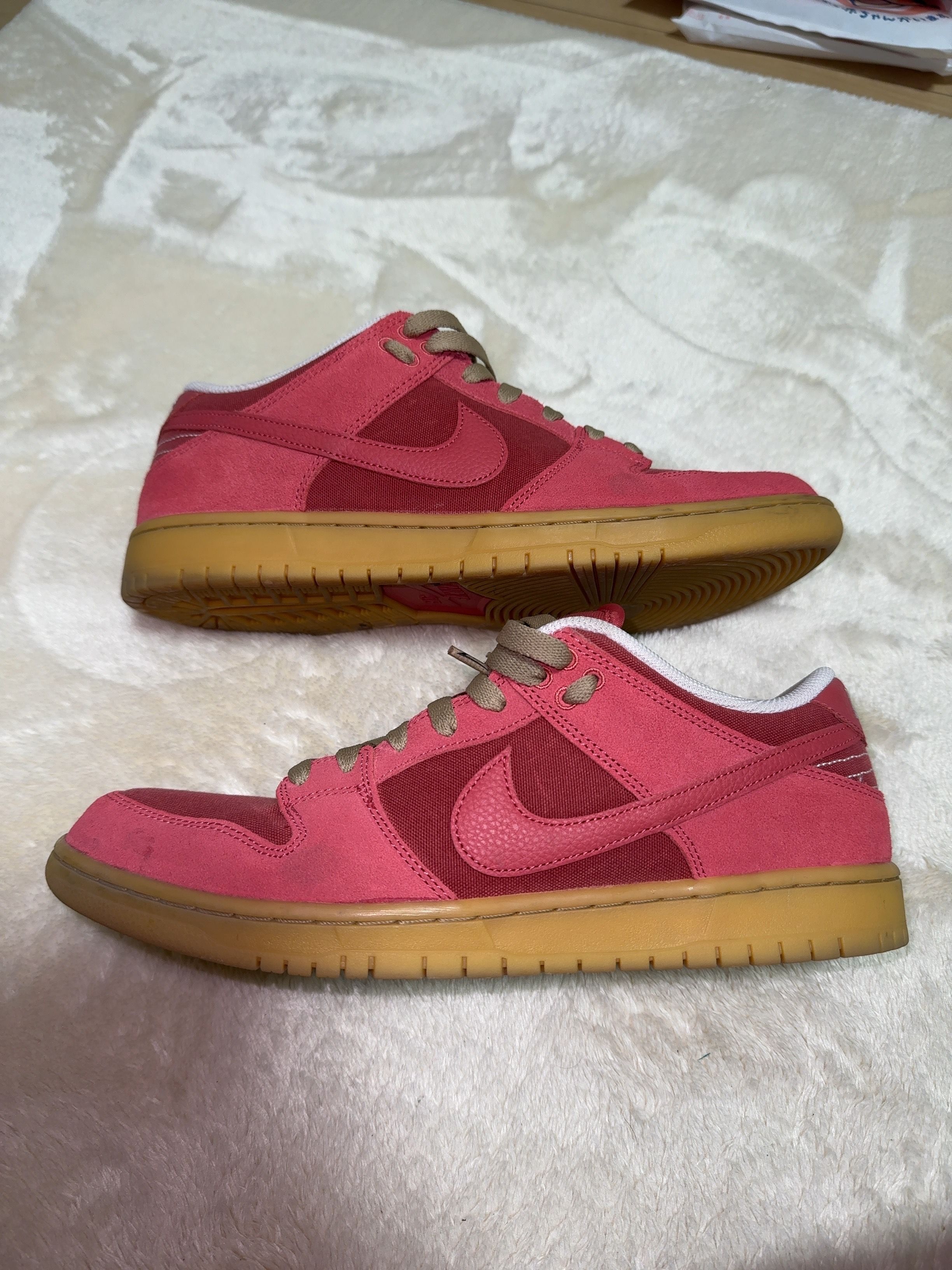 Nike SB Dunk Low "Adobe"