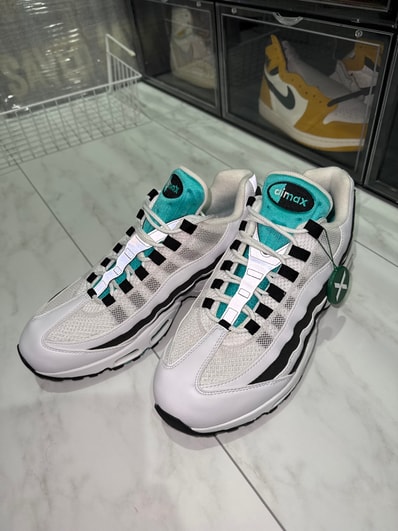 Nike Air Max 95 OG "White and Black"