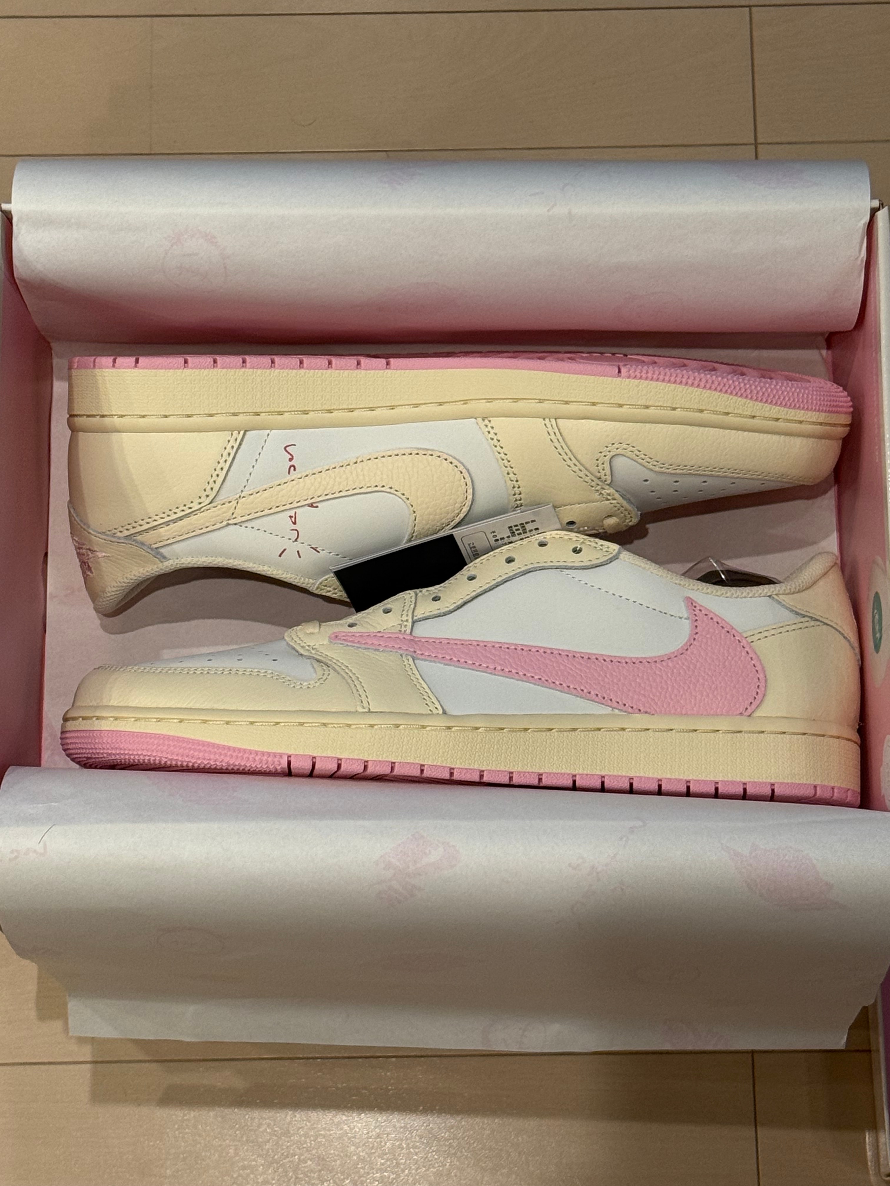 Travis Scott × Nike Air Jordan 1 Retro Low OG "Muslin/Shy Pink"