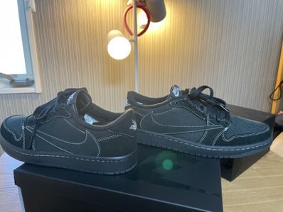 Travis Scott × Nike Air Jordan 1 Low OG SP "Black Phantom"