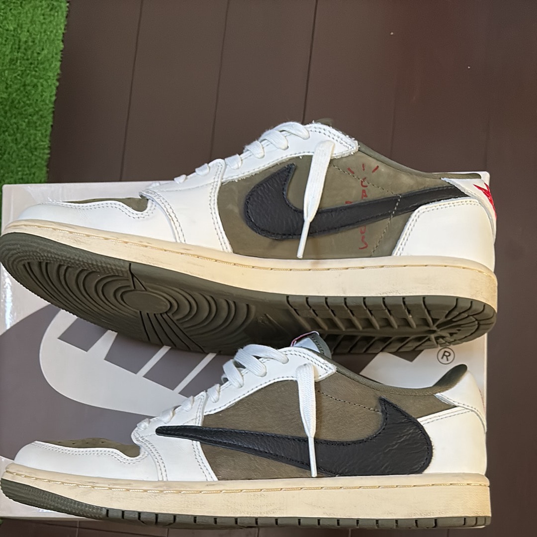 Travis Scott × Nike Air Jordan 1 Low OG SP "Reverse Olive"