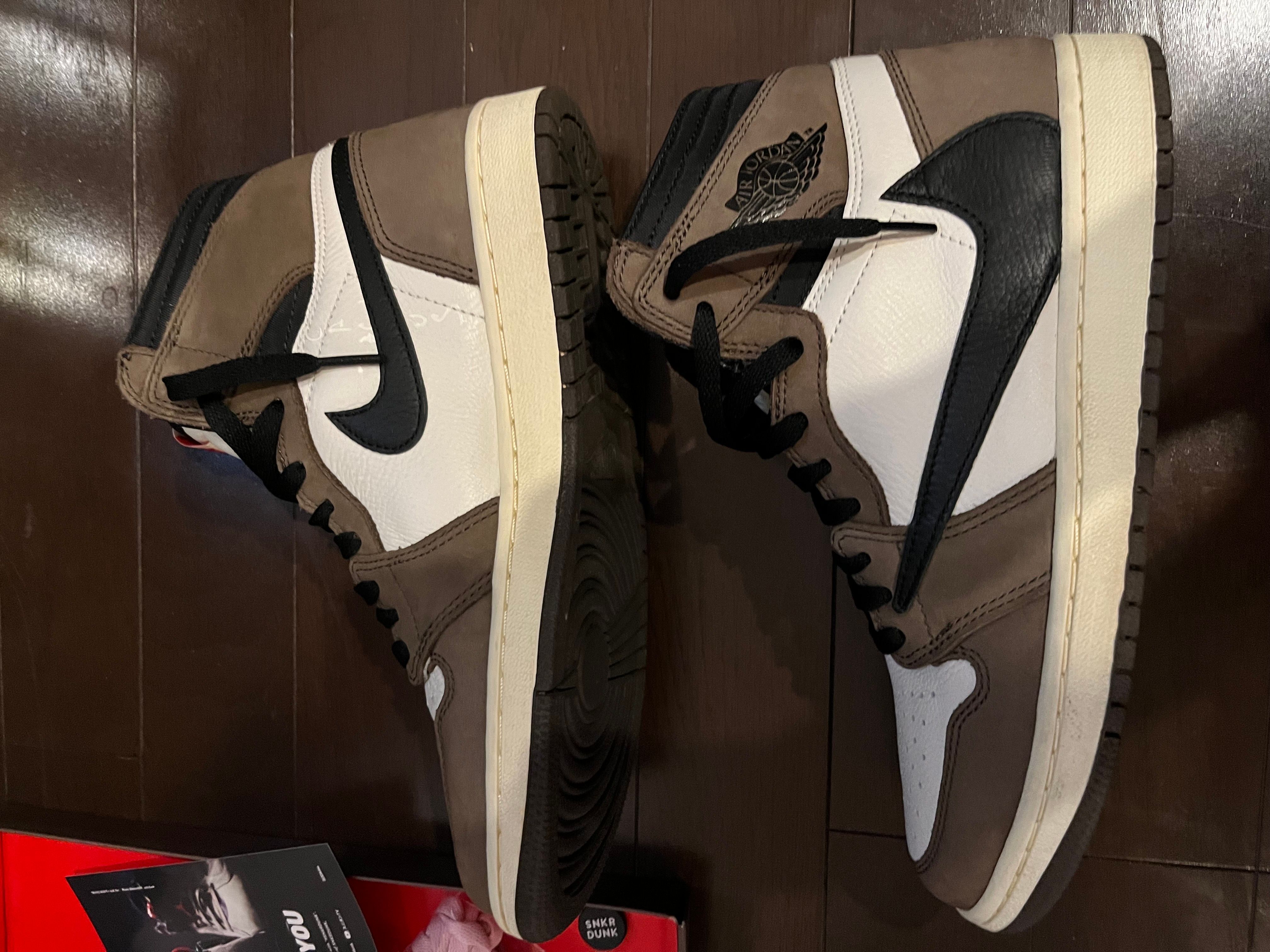 Travis Scott × Nike Air Jordan 1 Retro High OG TS SP "Sail/Dark Mocha"