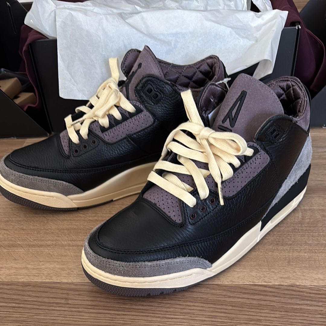 A Ma Maniere × Nike Women's Air Jordan 3 Retro OG SP "Black and Flat Pewter/WYWS"