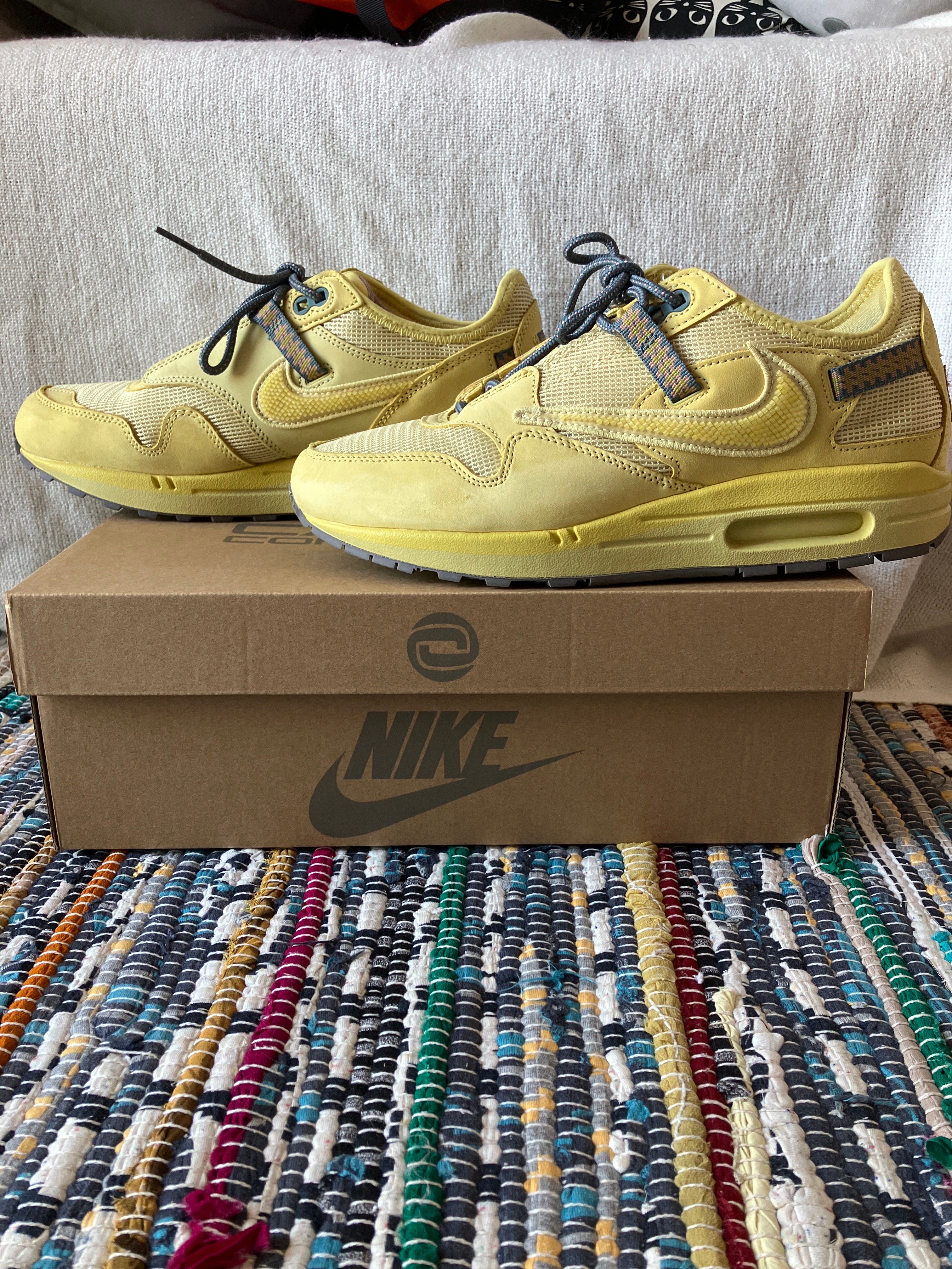 Travis Scott × Nike Air Max 1 "CACT.US Gold"