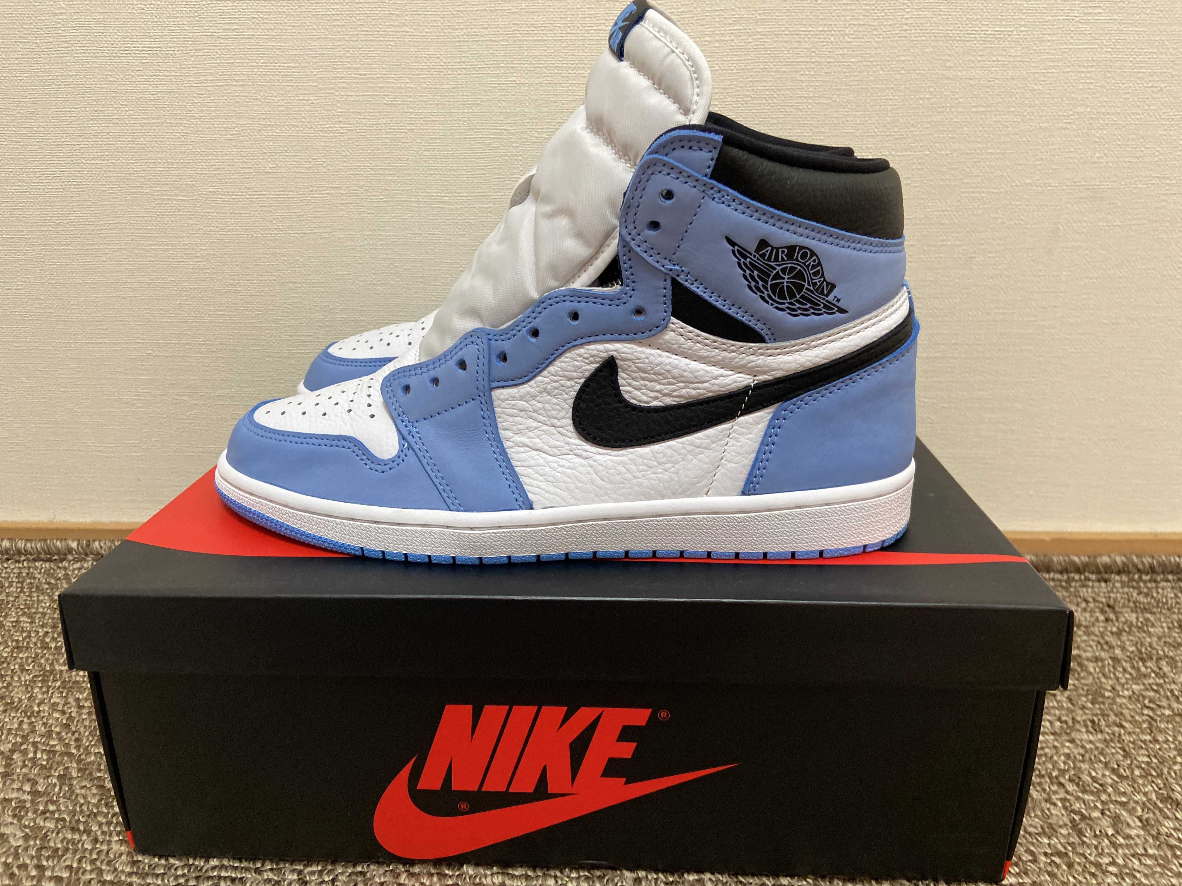 Nike Air Jordan 1 High OG "University Blue"
