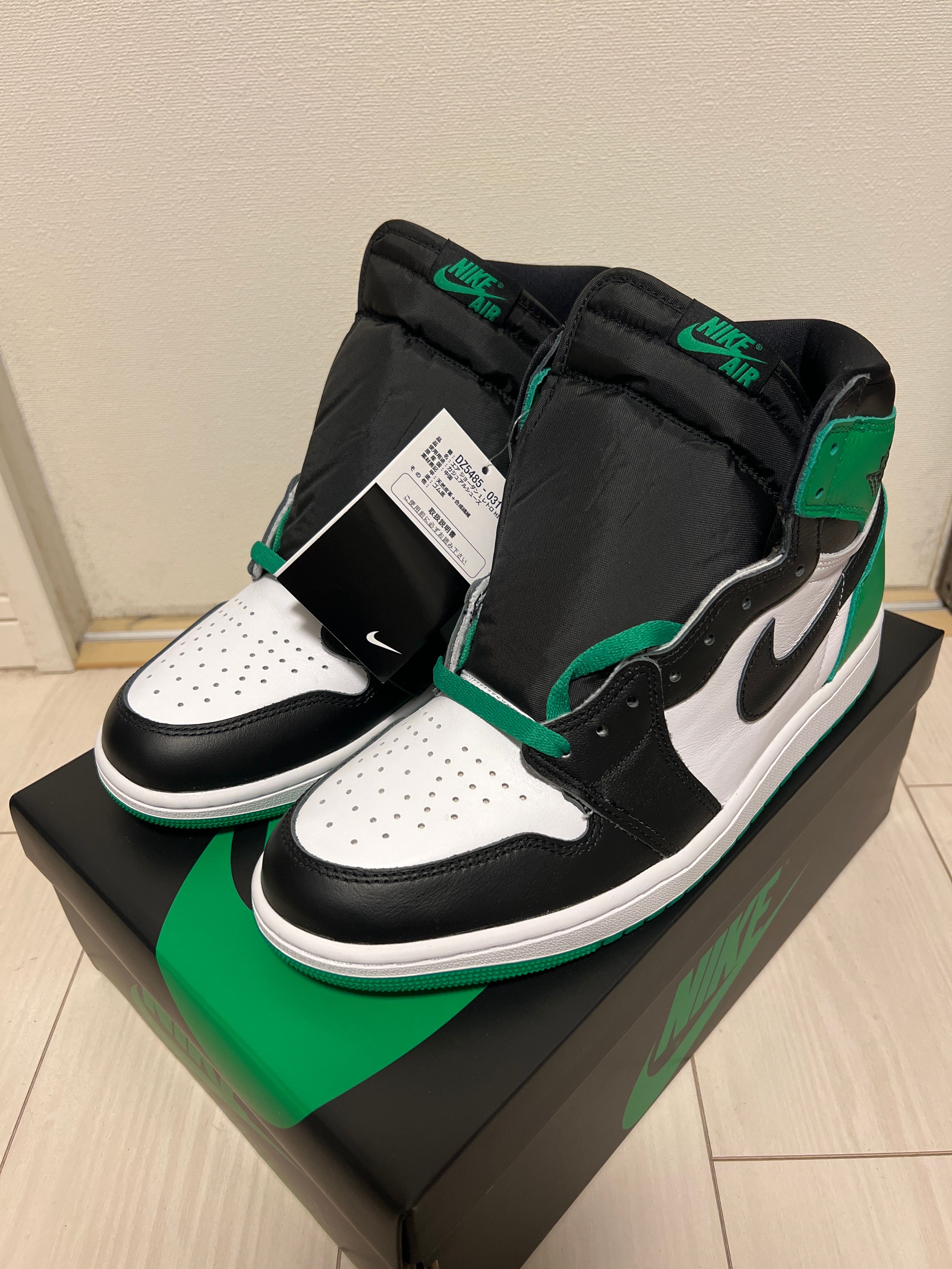 Nike Air Jordan 1 Retro High OG "Celtics/Black and Lucky Green" (2023)