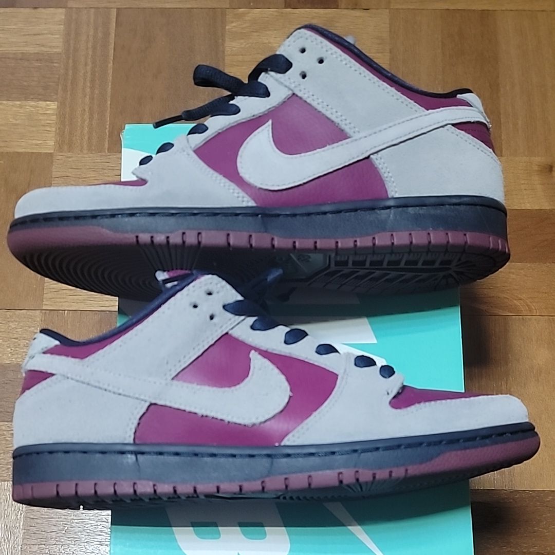 Nike SB Dunk Low Pro "Burgundy/Grey"