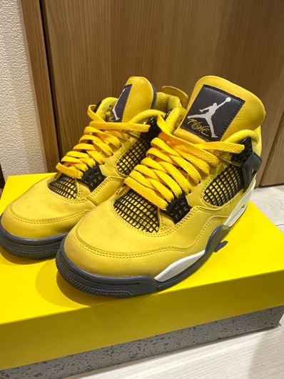 Nike Air Jordan 4 "Tour Yellow"