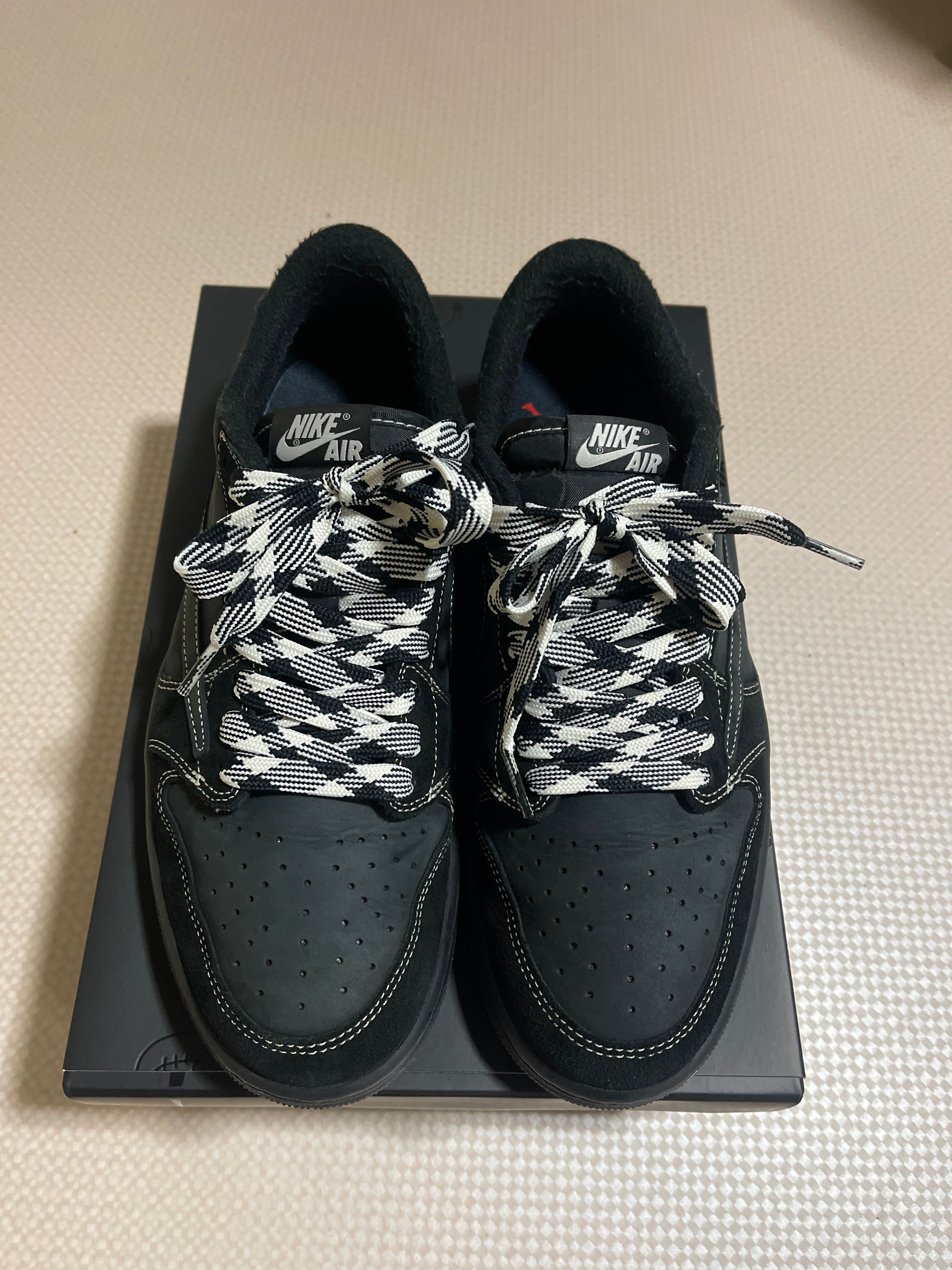 Travis Scott × Nike Air Jordan 1 Low OG SP "Black Phantom"
