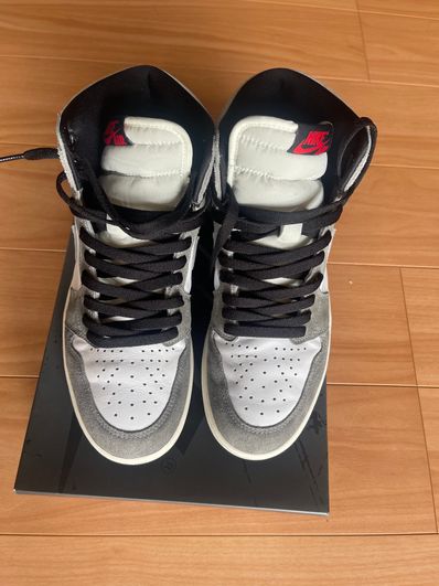 Nike Air Jordan 1 Retro High OG "Black and Smoke Grey"