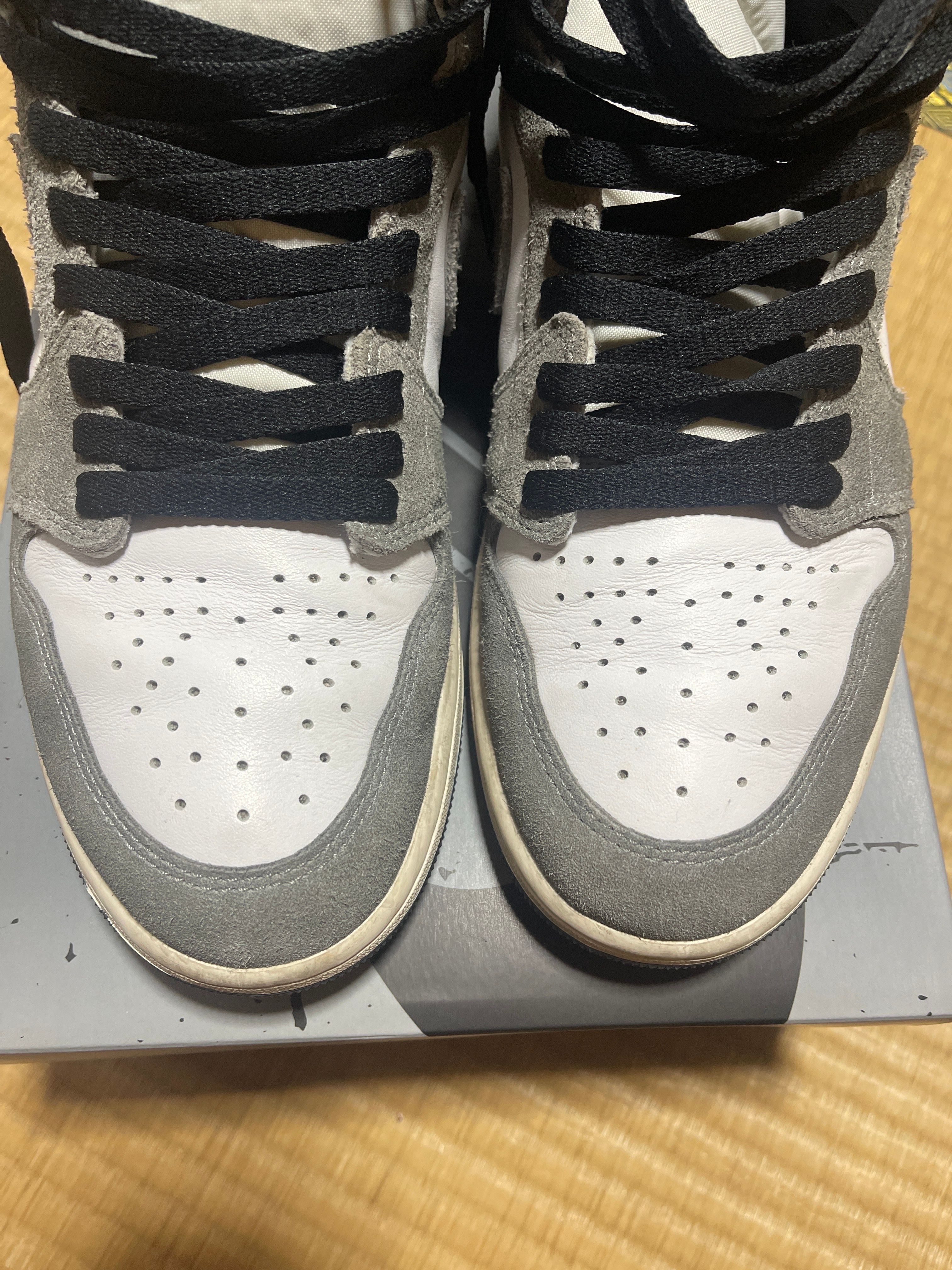 Nike Air Jordan 1 Retro High OG "Black and Smoke Grey"