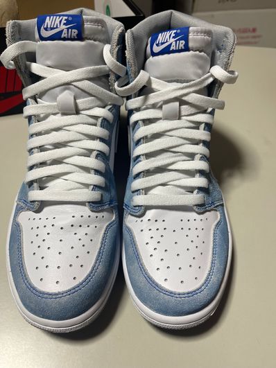 Nike Air Jordan 1 High OG "Hyper Royal"