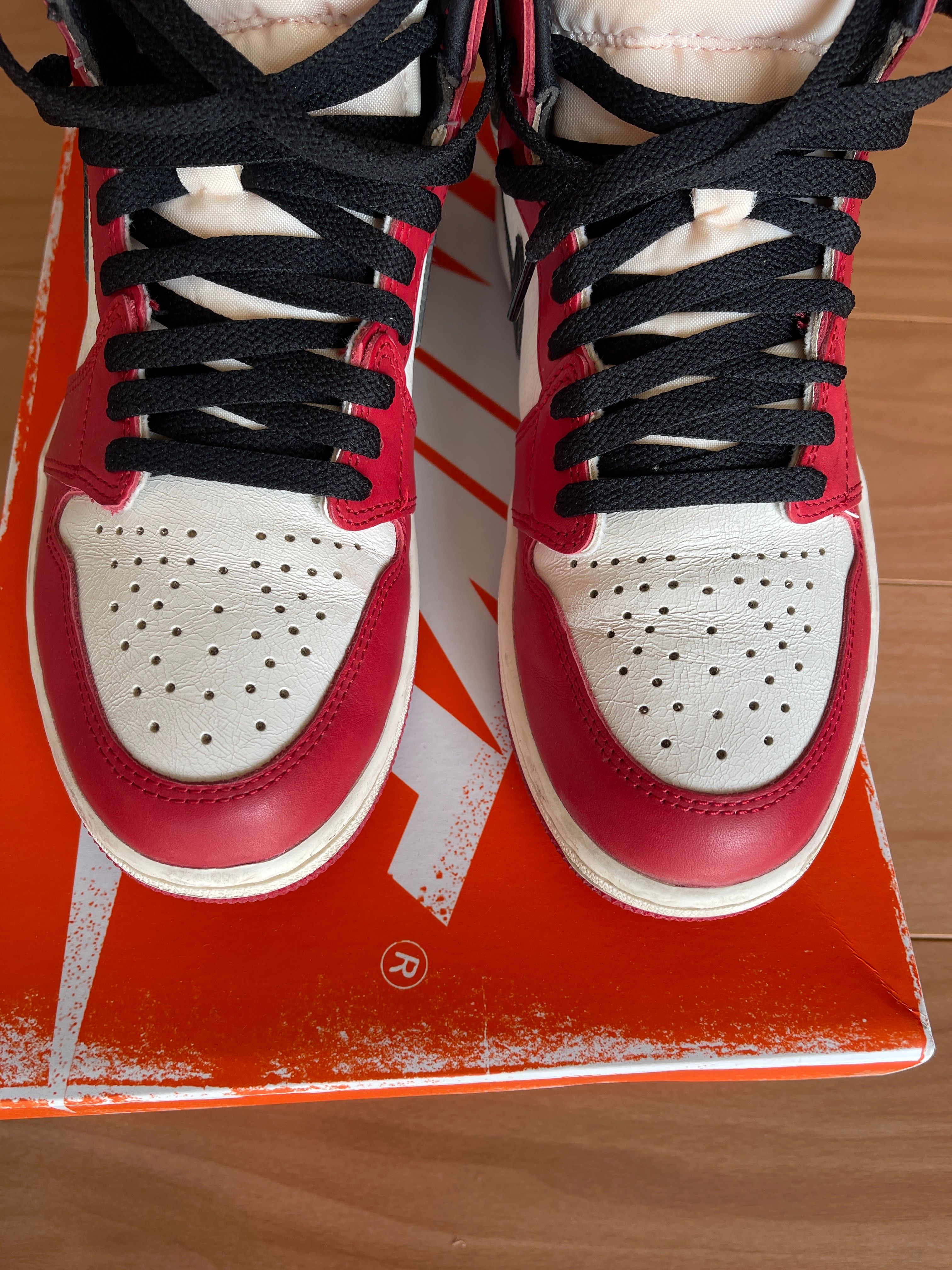 Nike Air Jordan 1 High OG "Lost & Found/Chicago"